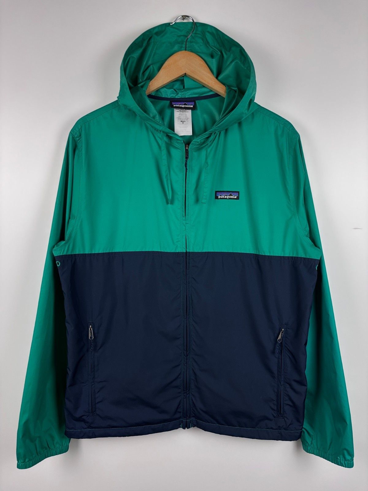 Patagonia Patagonia Lightweight Packable Windbreaker Jacket Blue M Size US M / EU 48-50 / 2 - 1 Thumbnail