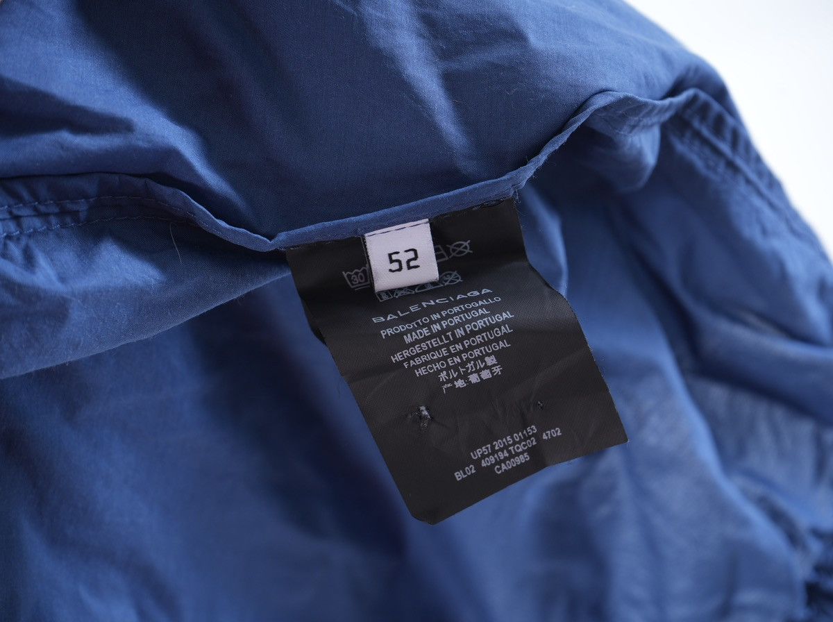 Balenciaga Balenciaga windbreaker lightweight blue hooded jacket 52 L Size US L / EU 52-54 / 3 - 6 Thumbnail