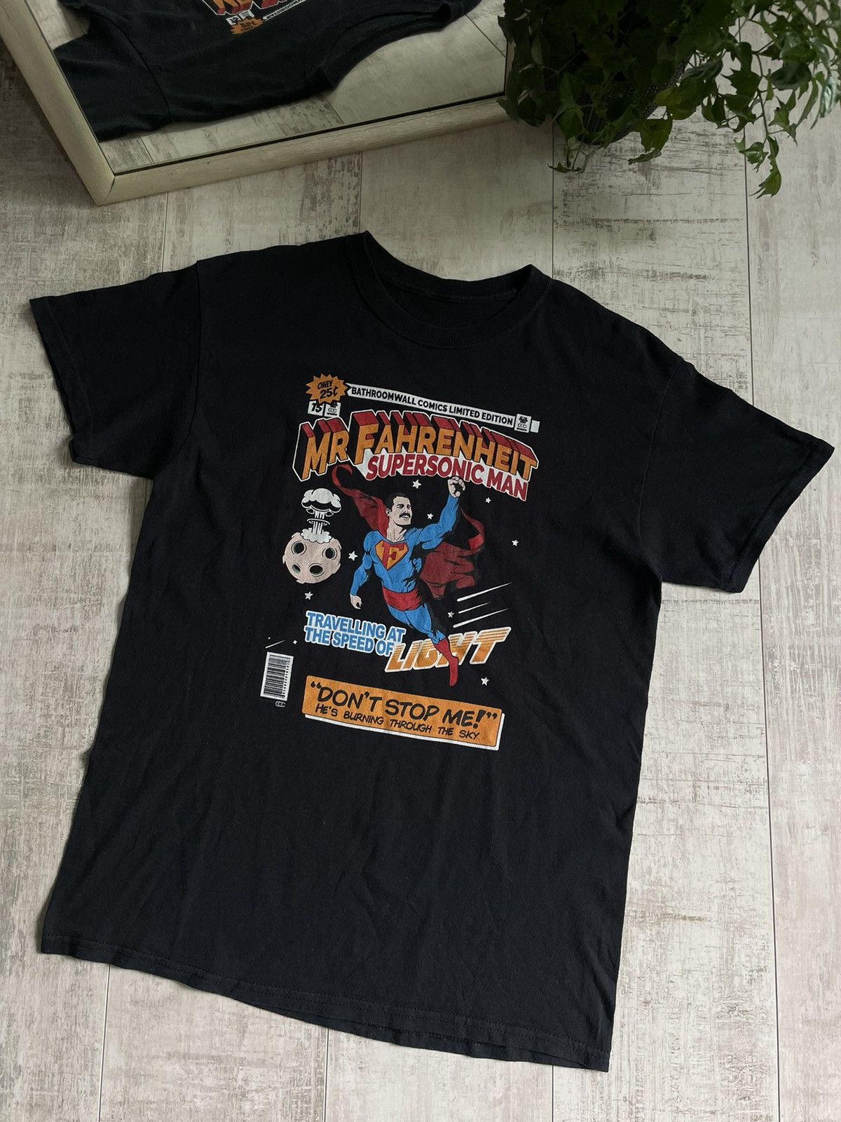 DC Comics × Vintage Vintage Supersonic Man Tee Mr.Fahrenheit Comics RARE Size US M / EU 48-50 / 2 - 2 Thumbnail