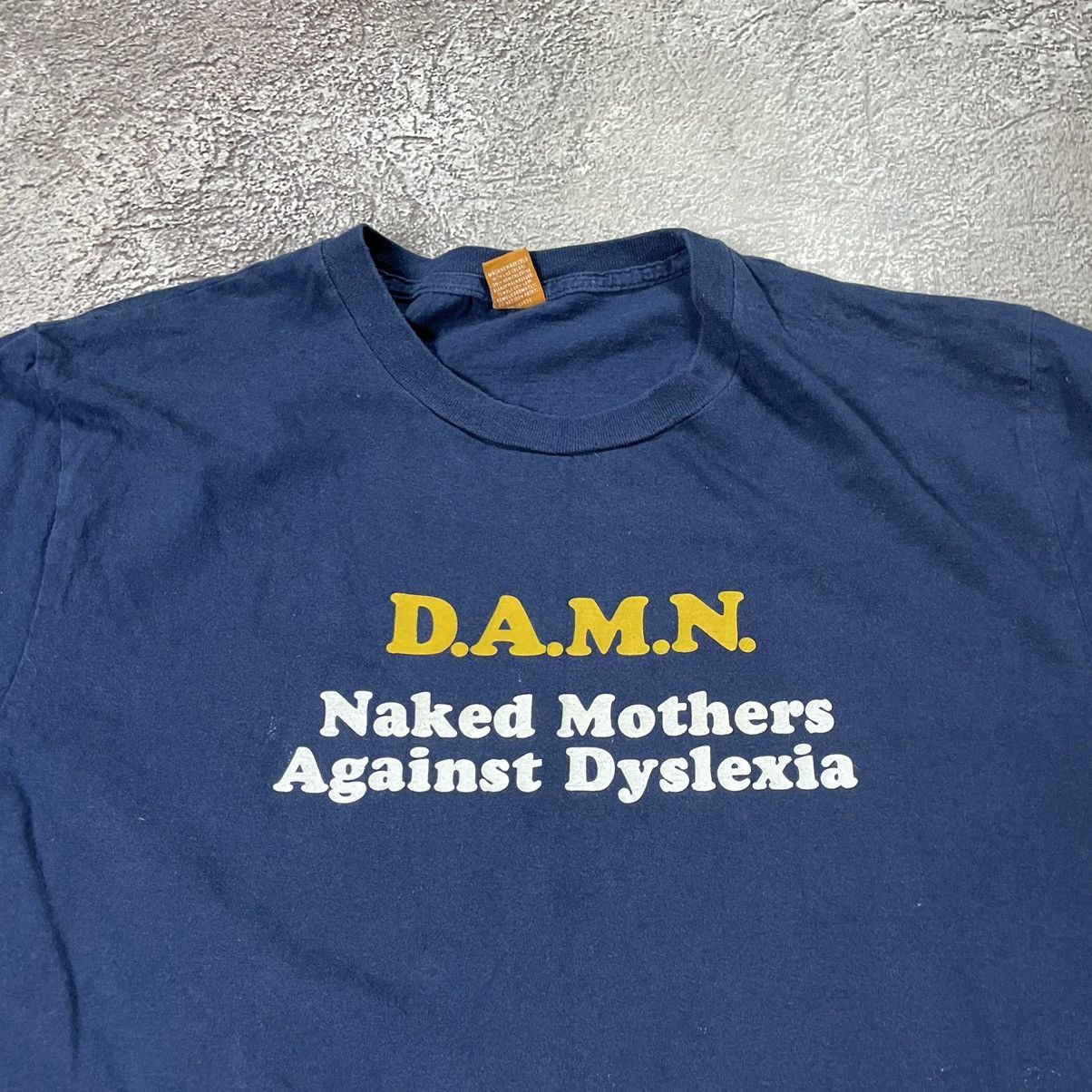 Vintage Vintage Y2K Graphic Tee Naked Mothers Against Dyslexia Navy Size US L / EU 52-54 / 3 - 5 Thumbnail