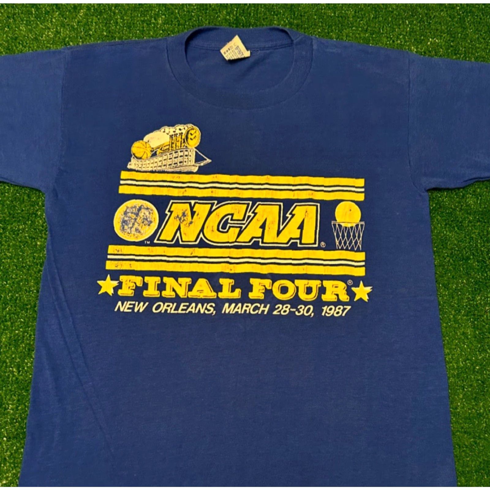 NCAA VINTAGE 80s Final Four NCAA 1987 New Orleans Basketball VTG Shirt M Blue Mens Shirt Size US M / EU 48-50 / 2 - 4 Thumbnail