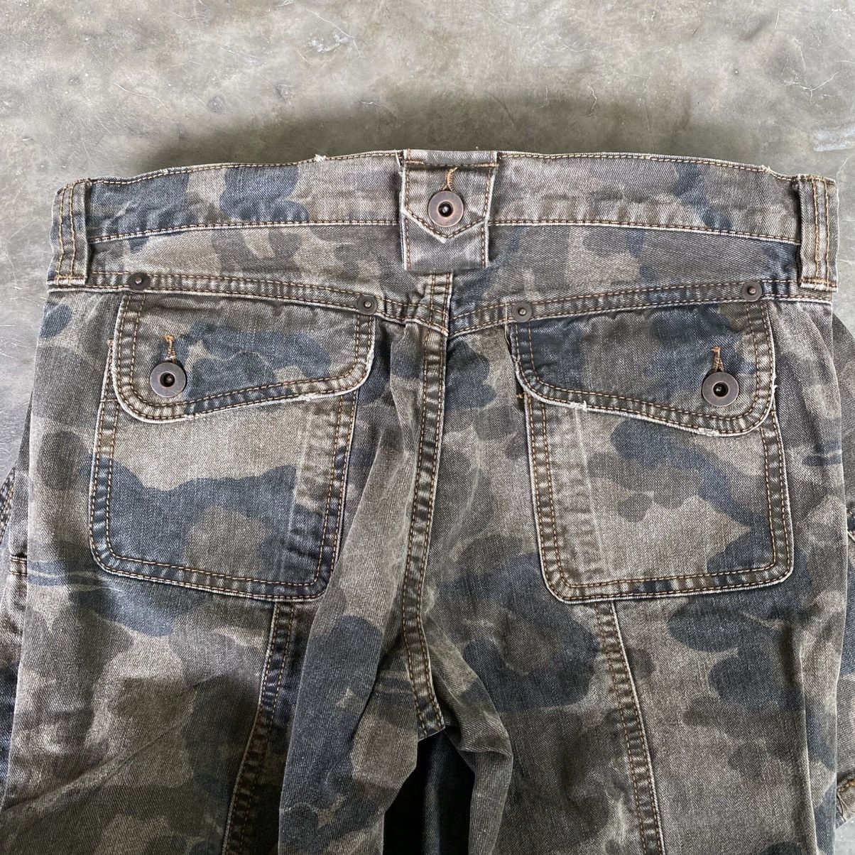 Hysteric Glamour 2000s Grace Continetal - Camo Multipocket Cargo Pants Size US 29 - 7 Thumbnail