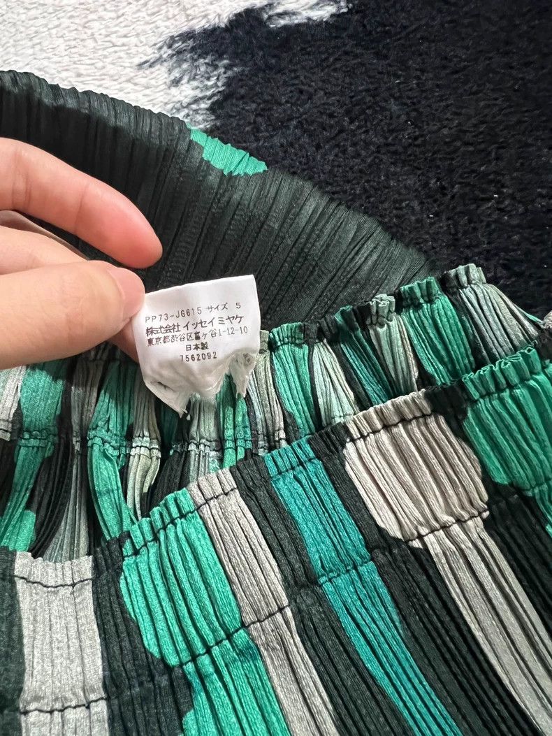 Issey Miyake Issey Miyake size:5 Green polka dot skirt Size 42" / US 20 - 6 Thumbnail