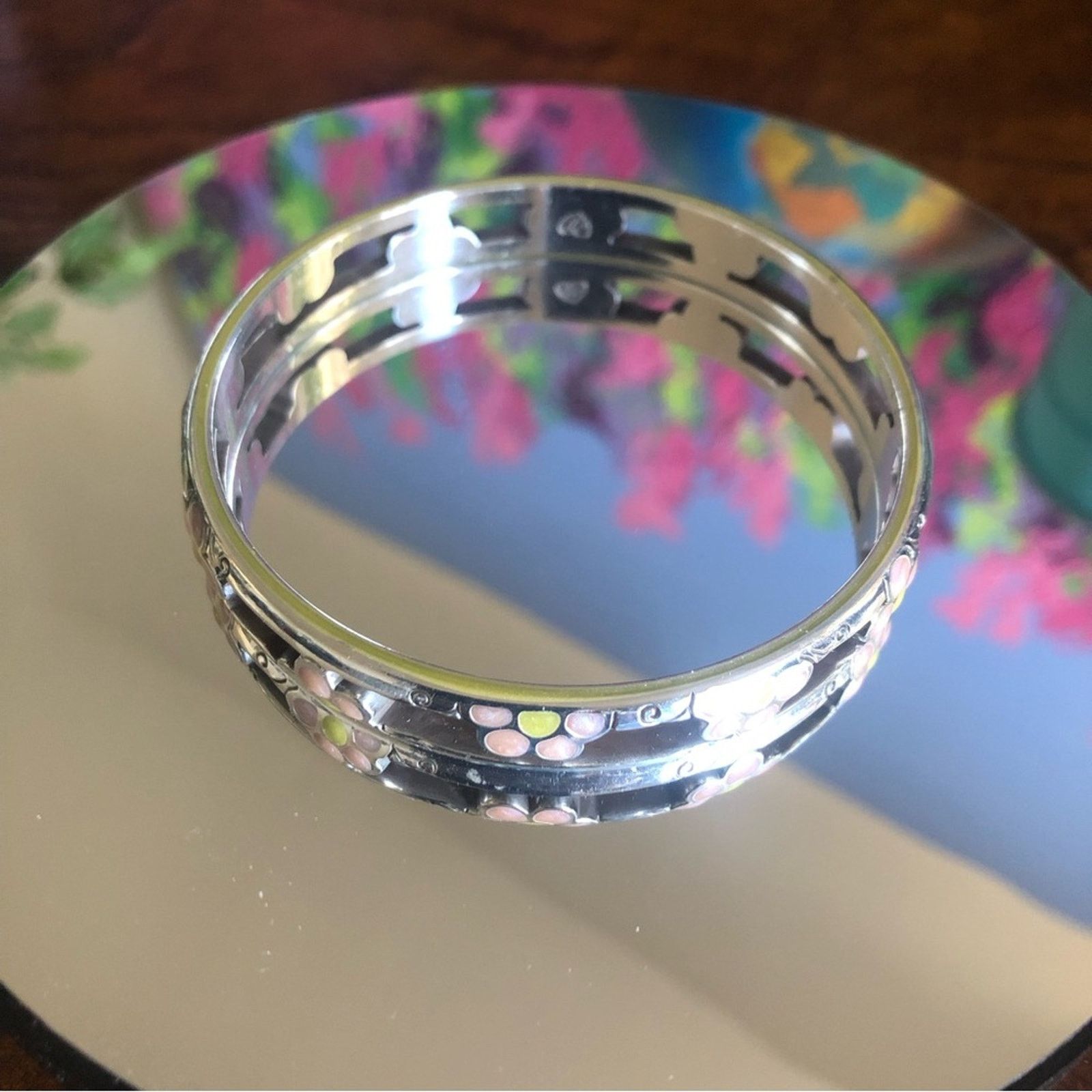 Brighton Brighton enamel Daisy flower power bangle bracelet Size ONE SIZE - 2 Thumbnail