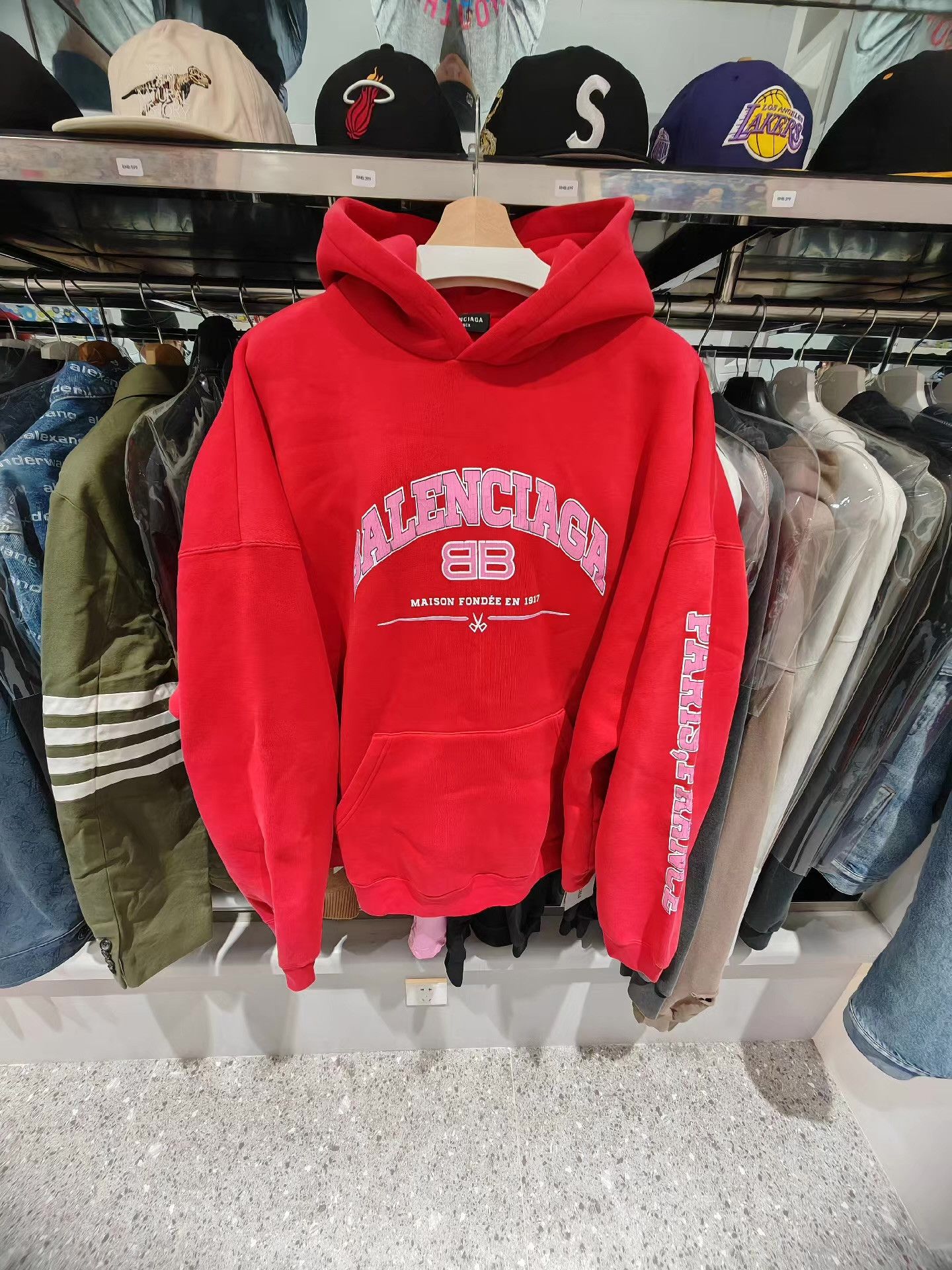 Balenciaga Balenciaga Double B Distressed Scissor Logo Hoodie Q15 Size US L / EU 52-54 / 3 - 1 Thumbnail