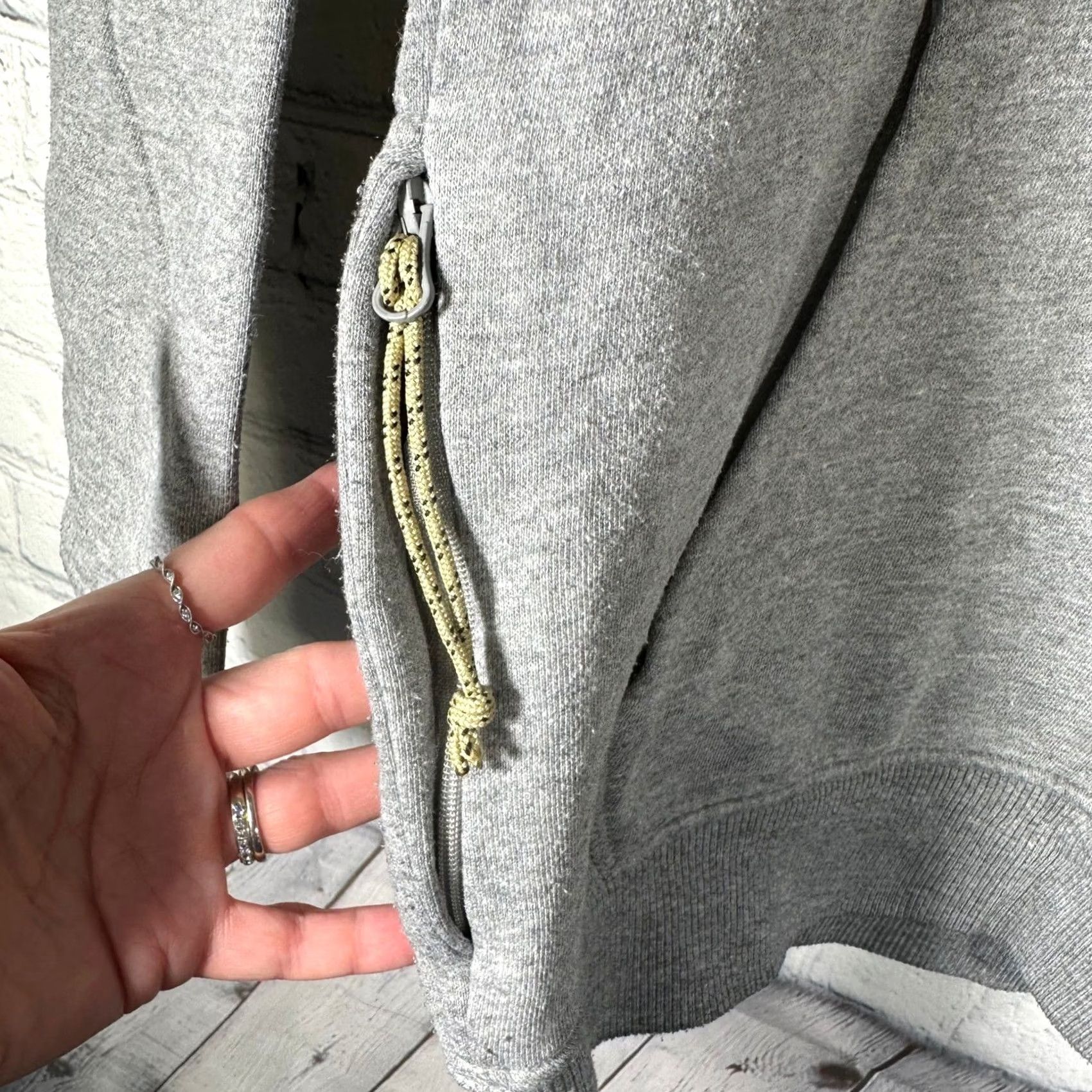 Howler Brothers Howler Brothers Hoodie Mens Gray Pullover Graphic Print Monkey Logo Zip Pocket Hooded Size US M / EU 48-50 / 2 - 5 Thumbnail