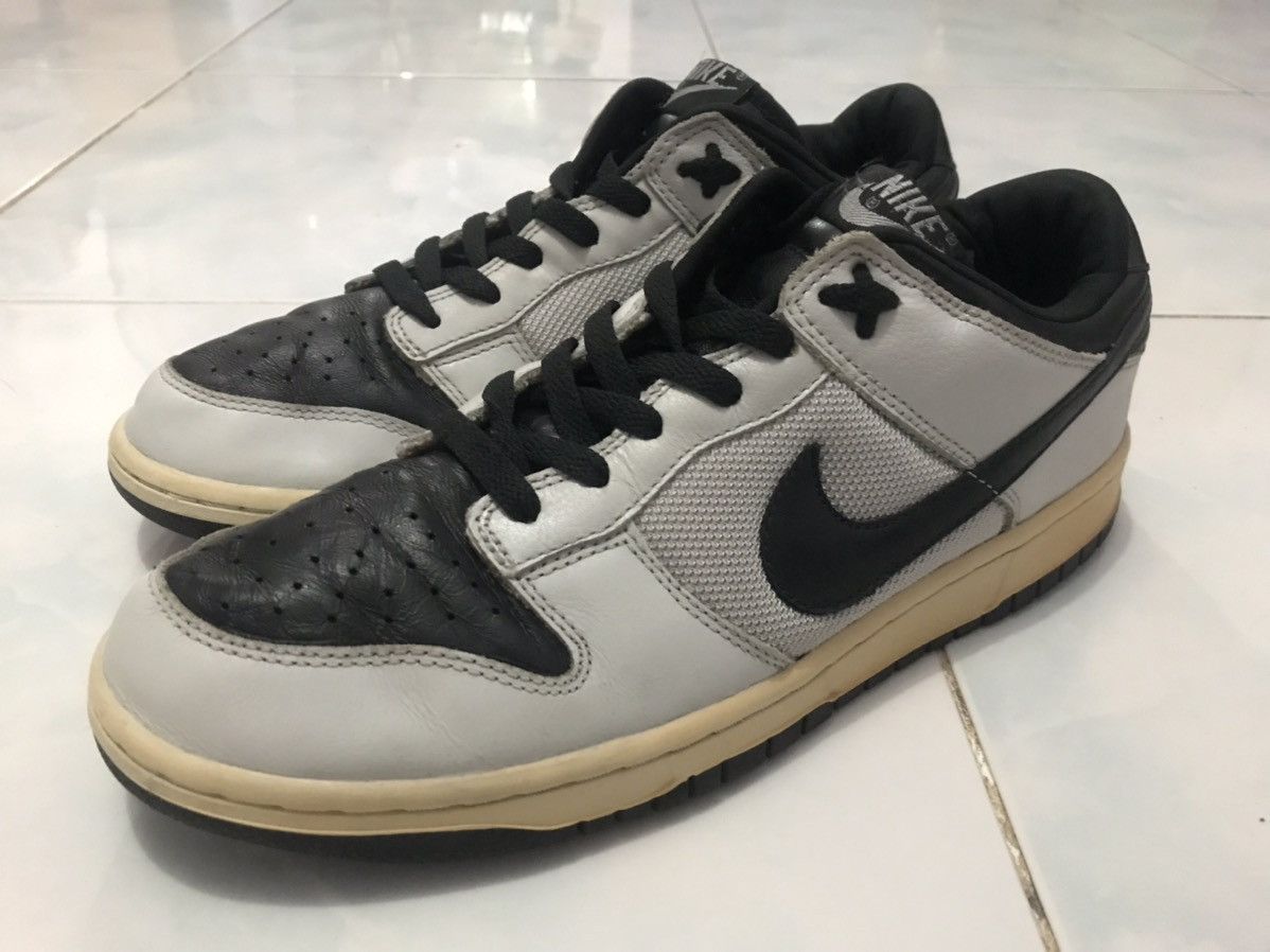 Nike Nike Dunk Low “Metallic Silver”(2005) Size US 10 / EU 43 - 1 Thumbnail