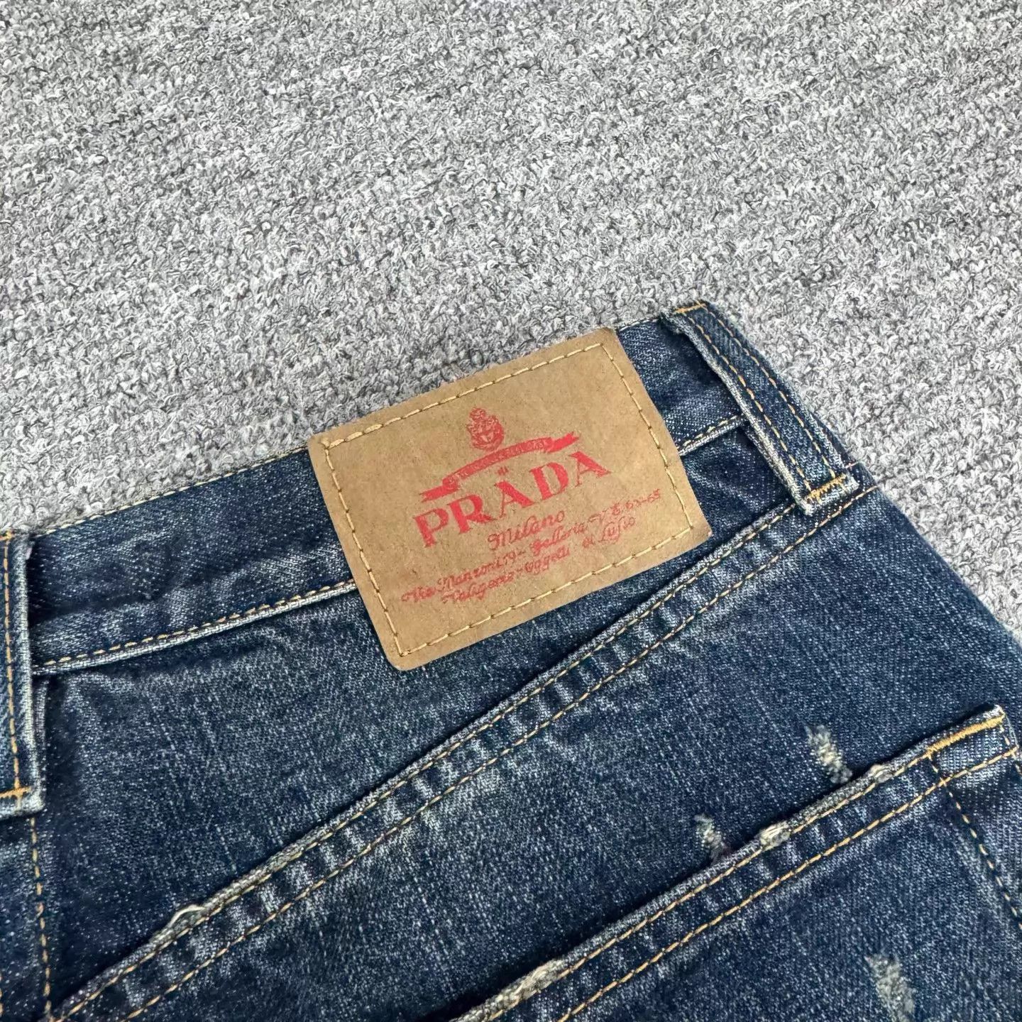 Prada Prada 26 Distressed Washed Back Patch Logo Jeans 99new Size 26" / US 2 / IT 38 - 3 Thumbnail