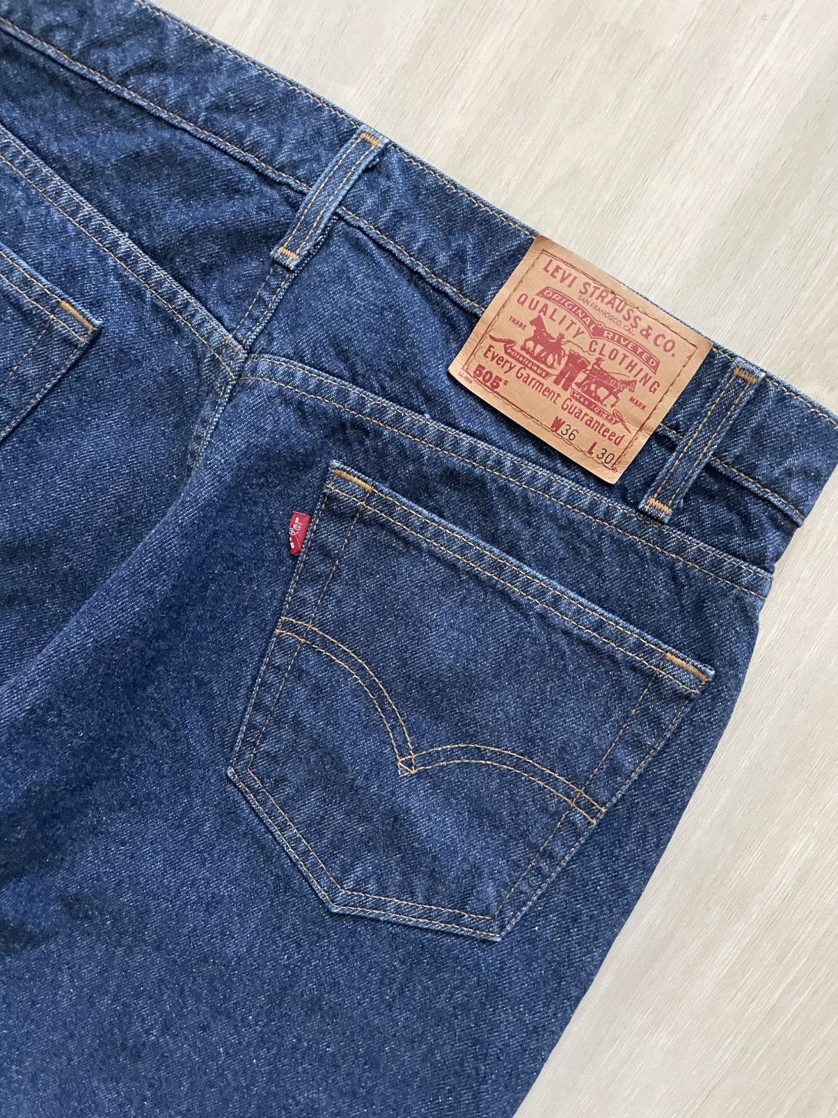 Levi's VTG 90s Levis 505 Regular Fit Straight Leg Sz 36x30 Size US 36 / EU 52 - 2 Thumbnail
