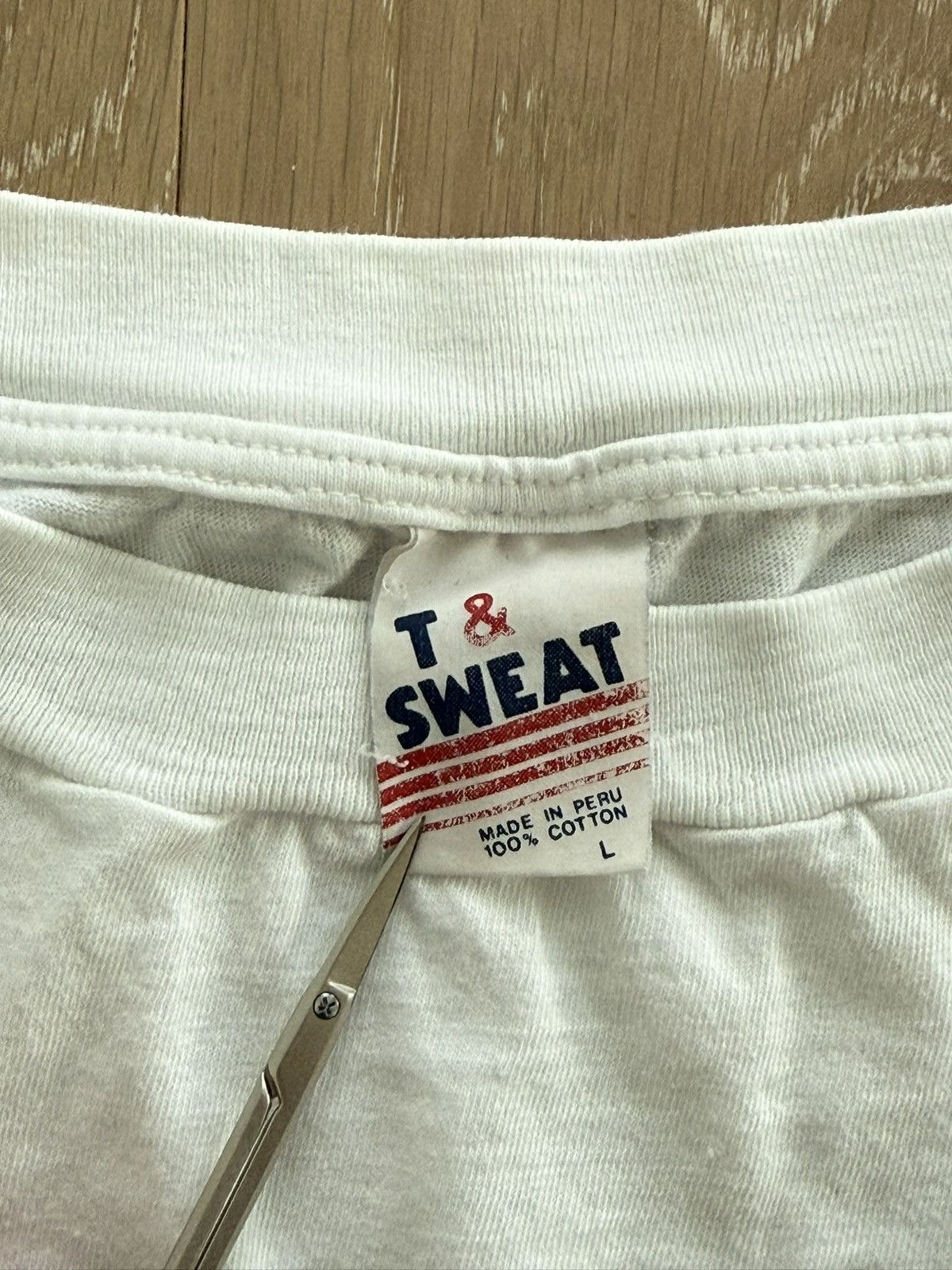 Other Vintage 1990 Paws Cheetos Graffiti Shirt Size US L / EU 52-54 / 3 - 9 Thumbnail