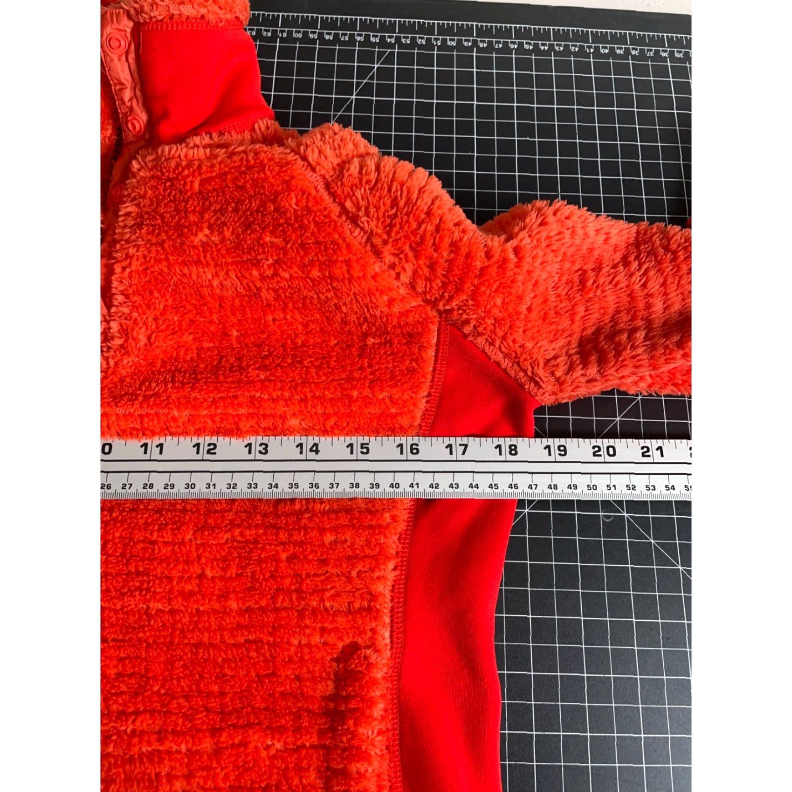 Mountain Hardwear VINTAGE Mountain Hardwear Snap T Fleece Pullover Womens Small Orange Polartec Size S / US 4 / IT 40 - 5 Thumbnail