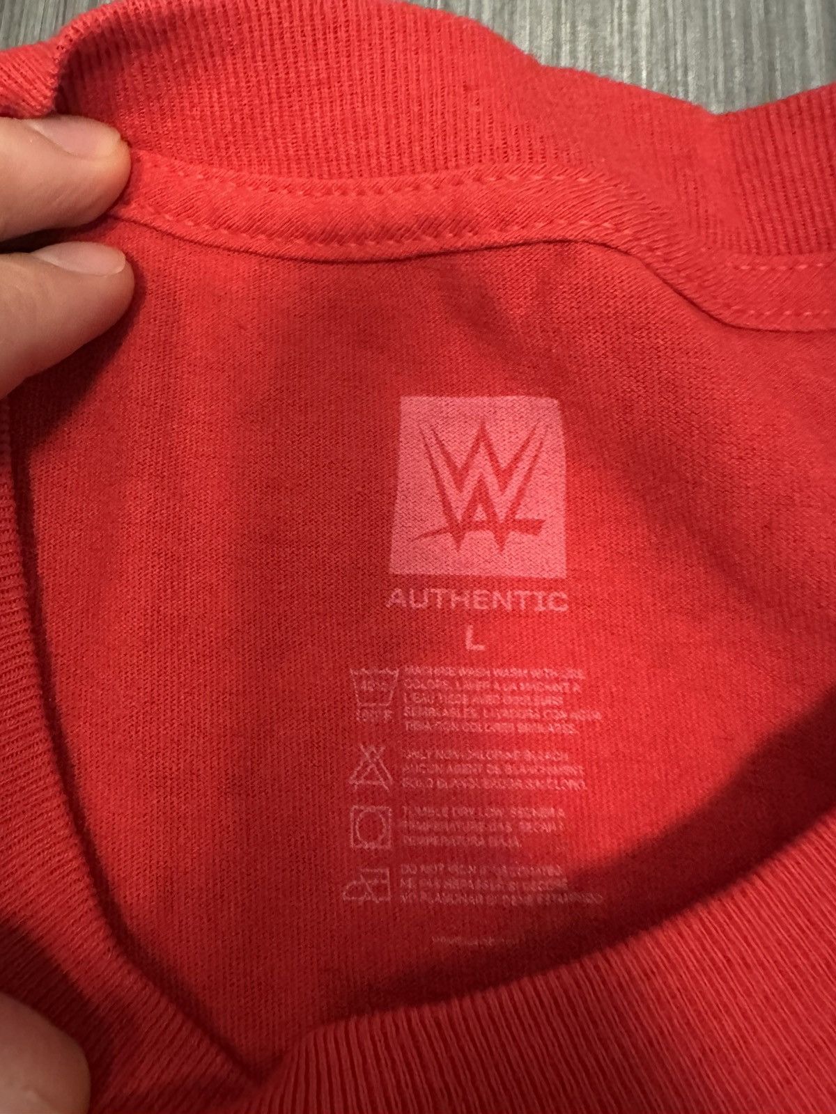 WWE Wwe rocks t shirt Size US XL / EU 56 / 4 - 4 Thumbnail