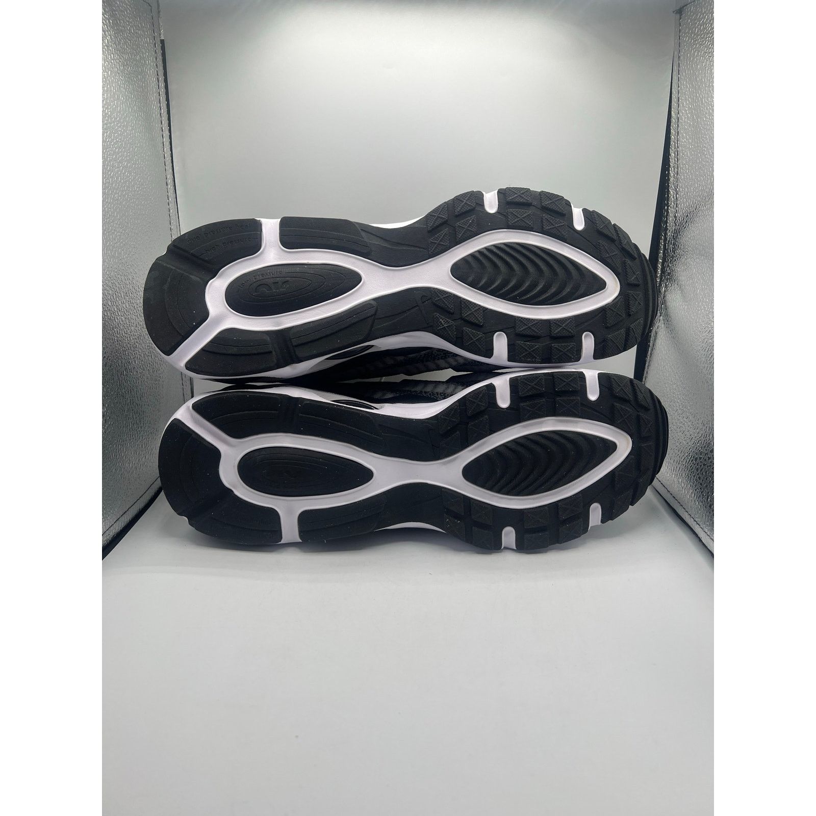 Nike Nike Air Max TW “Black White” size 8 men’s Size US 8 / EU 41 - 5 Thumbnail