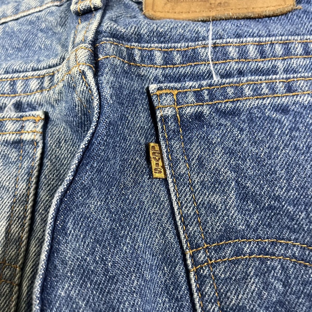 Levi's × Vintage Crazy Vintage 90s Levi's 540 Faded Light Wash Jeans Size US 32 / EU 48 - 7 Thumbnail