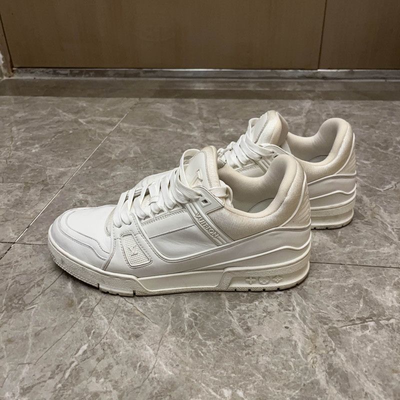 Louis Vuitton Trainer Sneakers in White 0089
