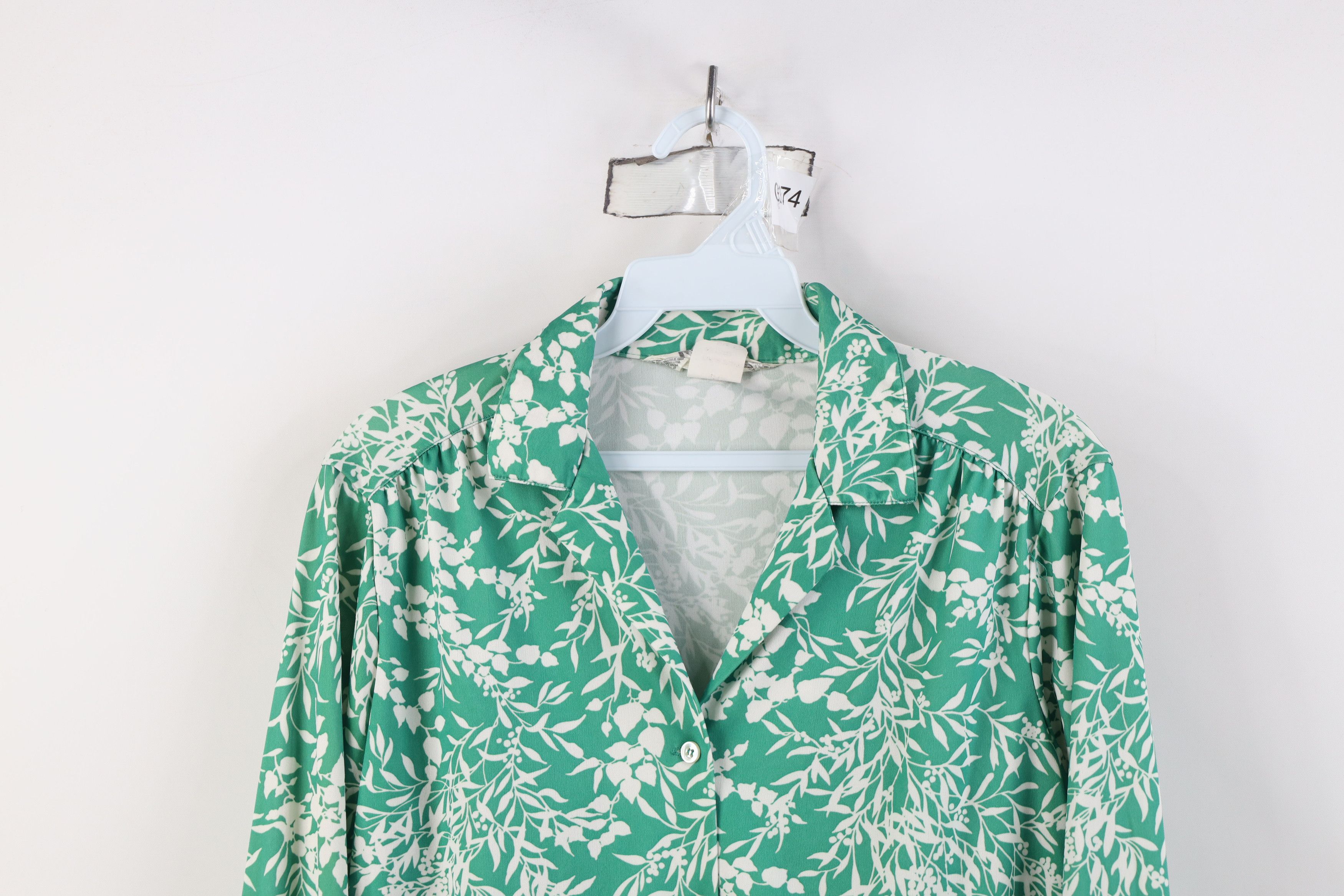 Vintage Vintage 70s Streetwear Modern Flower Knit Button Shirt USA Size L / US 10 / IT 46 - 2 Thumbnail