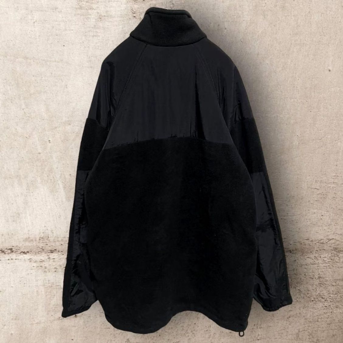 Vintage GOOD WILL ECWCS GEN2 Polartec Fleece Jacket M Black Jacket Mens Raglan Sleeve 100% polyester Size US M / EU 48-50 / 2 - 3 Thumbnail