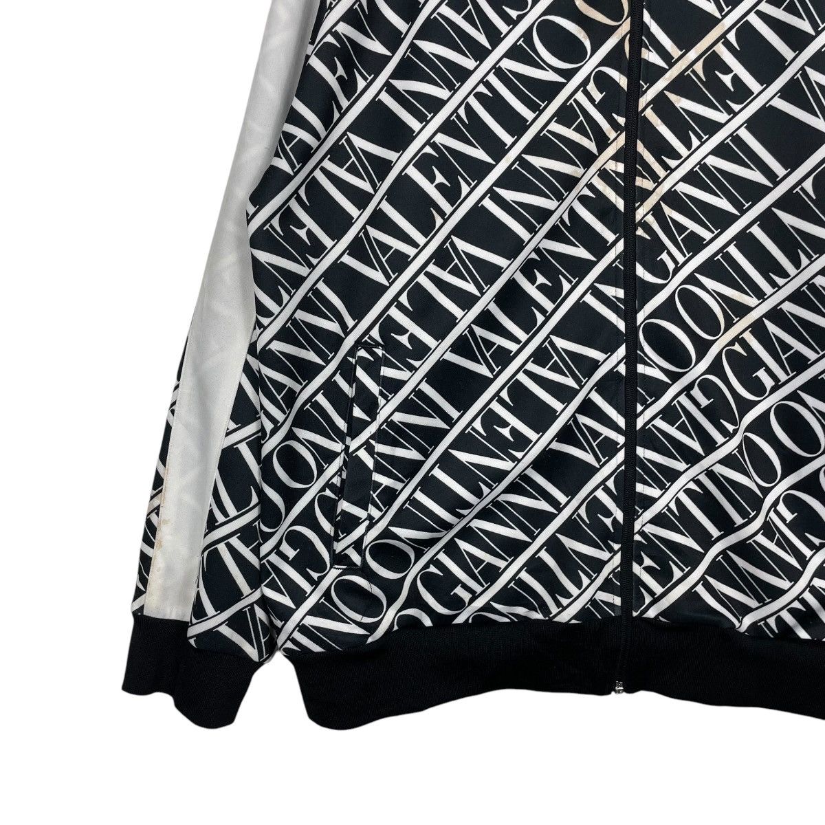 Gianni Valentino × Japanese Brand × Vintage 💥GIANNI VALENTINO ZUCCA MONOGRAM ZIPPER SPORT TRACKTOP Size US XL / EU 56 / 4 - 3 Thumbnail