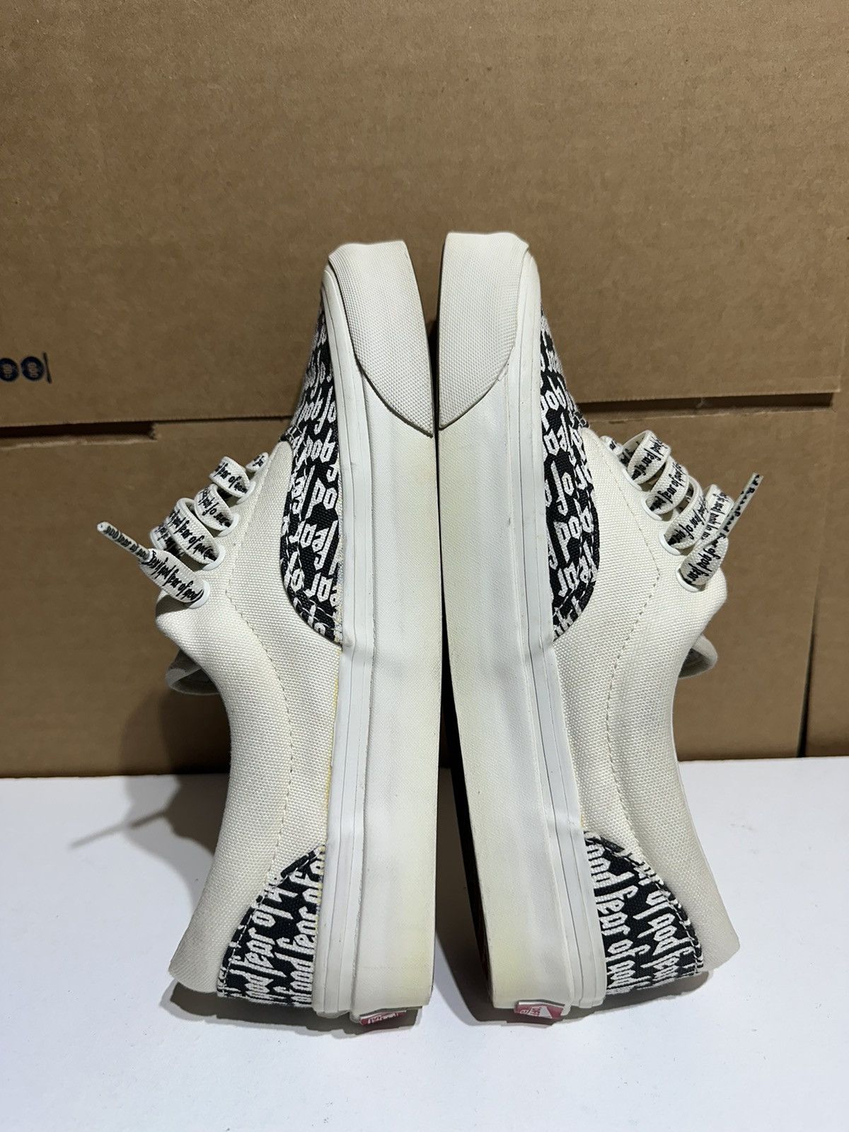 Fear of God × Vans Fear of God x Vans Era 95 DX White Black 1.0 Size US 7 / EU 40 - 5 Thumbnail