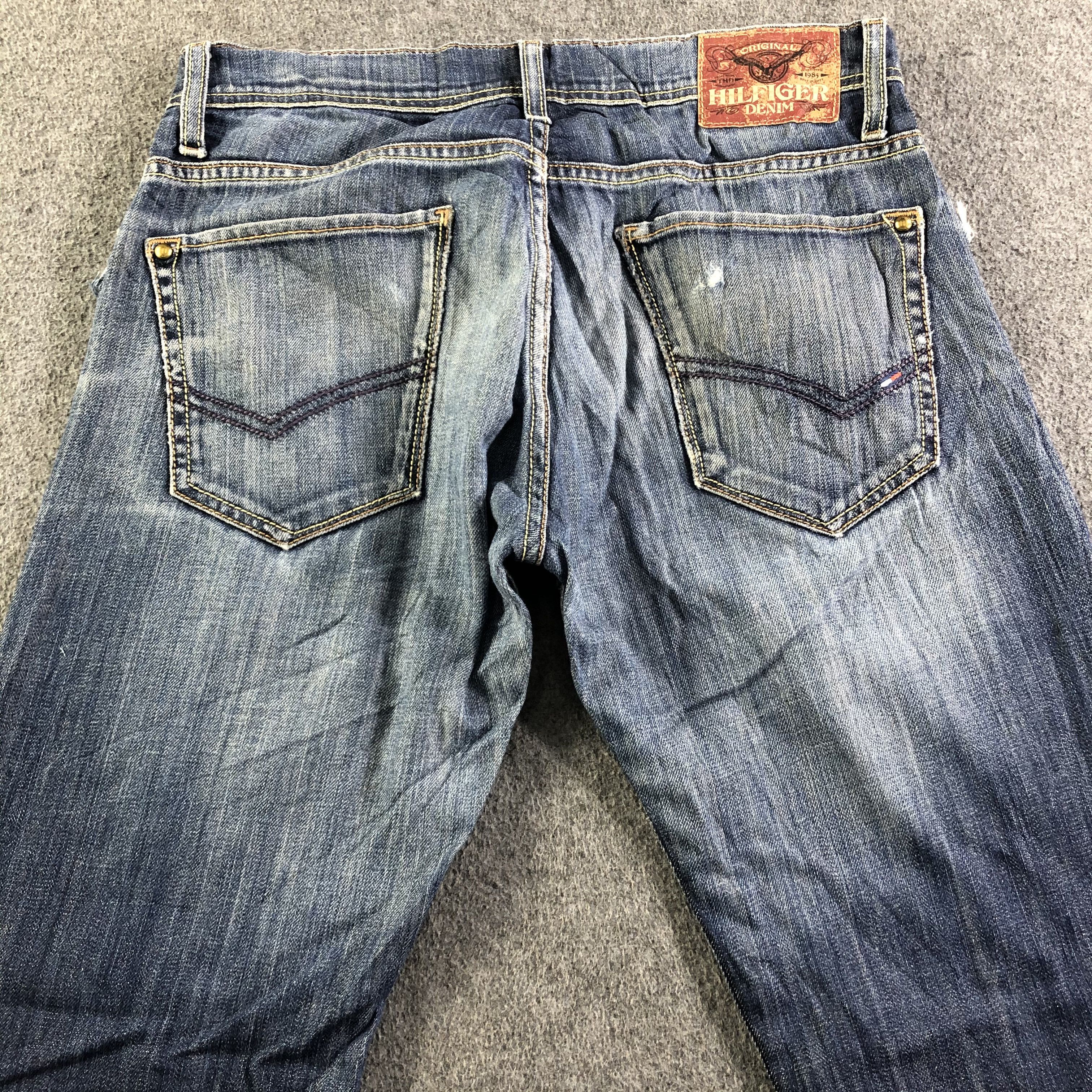 Tommy Hilfiger Vintage Tommy Hilfiger Jeans-J3979 Size US 32 / EU 48 - 4 Thumbnail