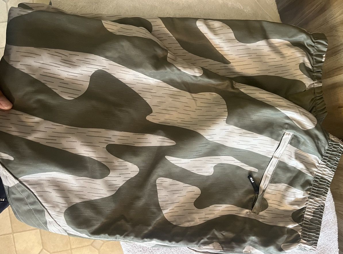 Fuck The Population FTP 187 reflective cargo pants size LARGE Size US 39 - 9 Thumbnail
