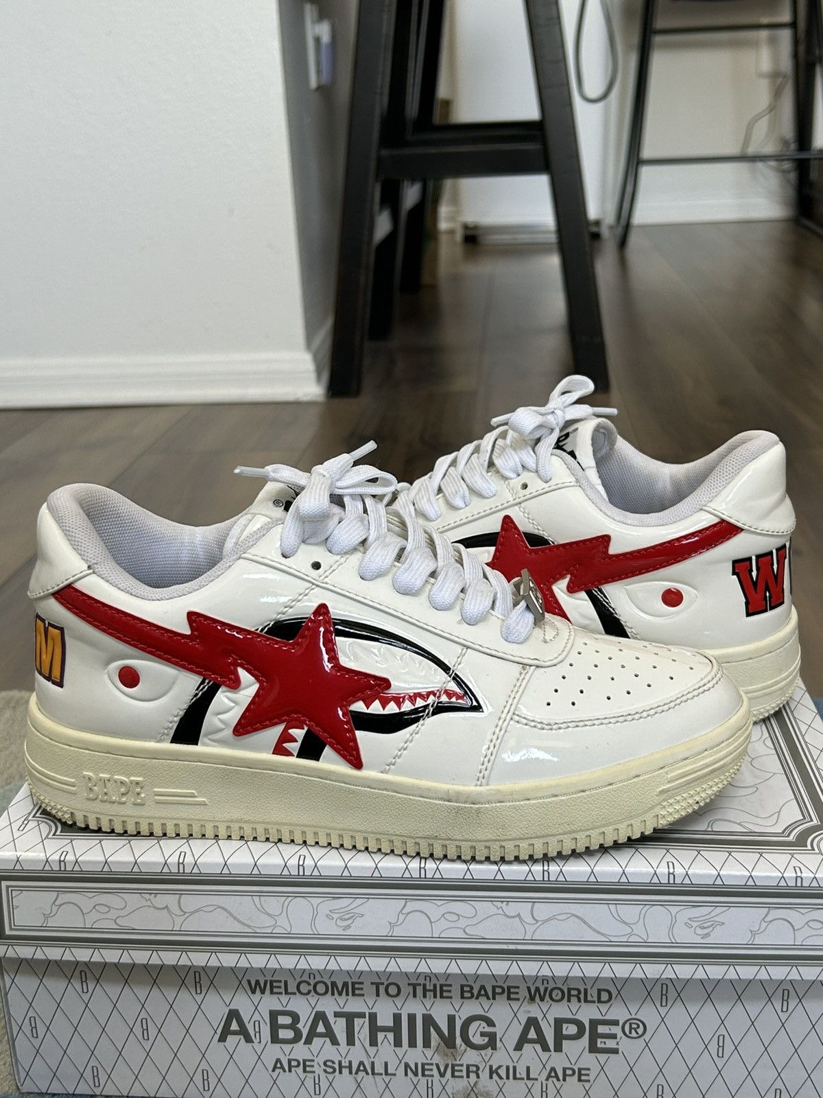 Bape A bathing ape bape sta low shark white Size US 8 / EU 41 - 1 Thumbnail