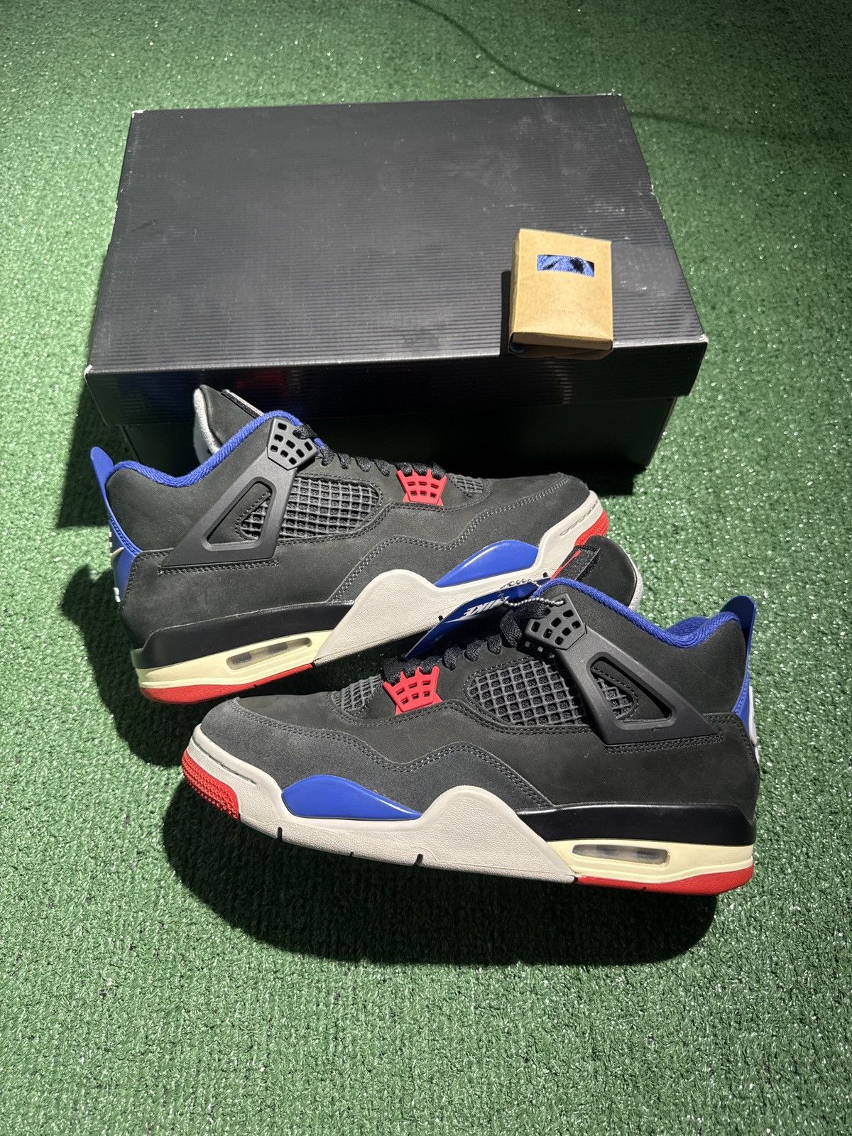 Jordan Brand Jordan 4 rare air white lettering Size US 9.5 / EU 42-43 - 1 Thumbnail