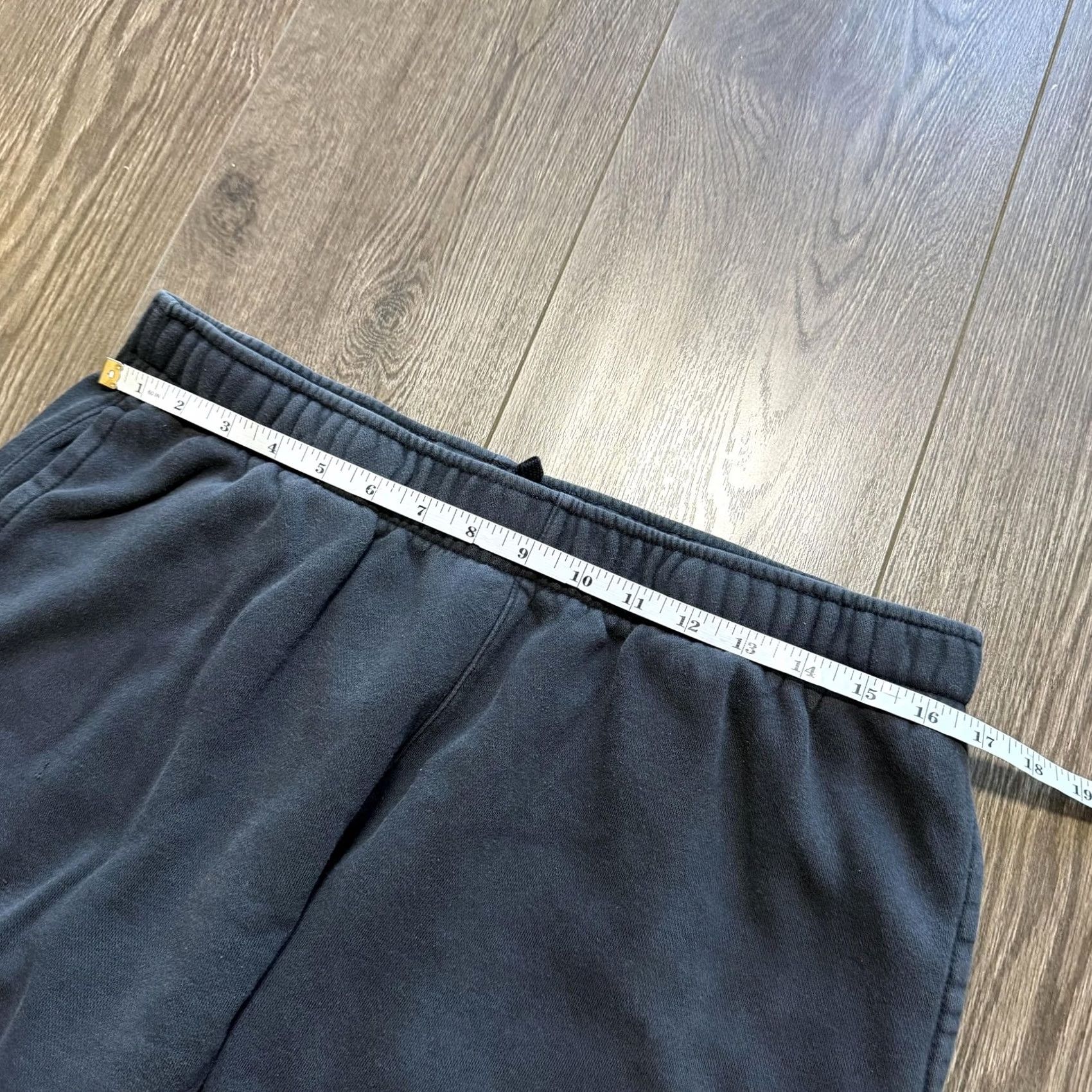 Nike Y2K Baggy Nike Sweatpants Mens Large Black Elastic Waist Pockets Swoosh Logo Size US 33 - 6 Thumbnail