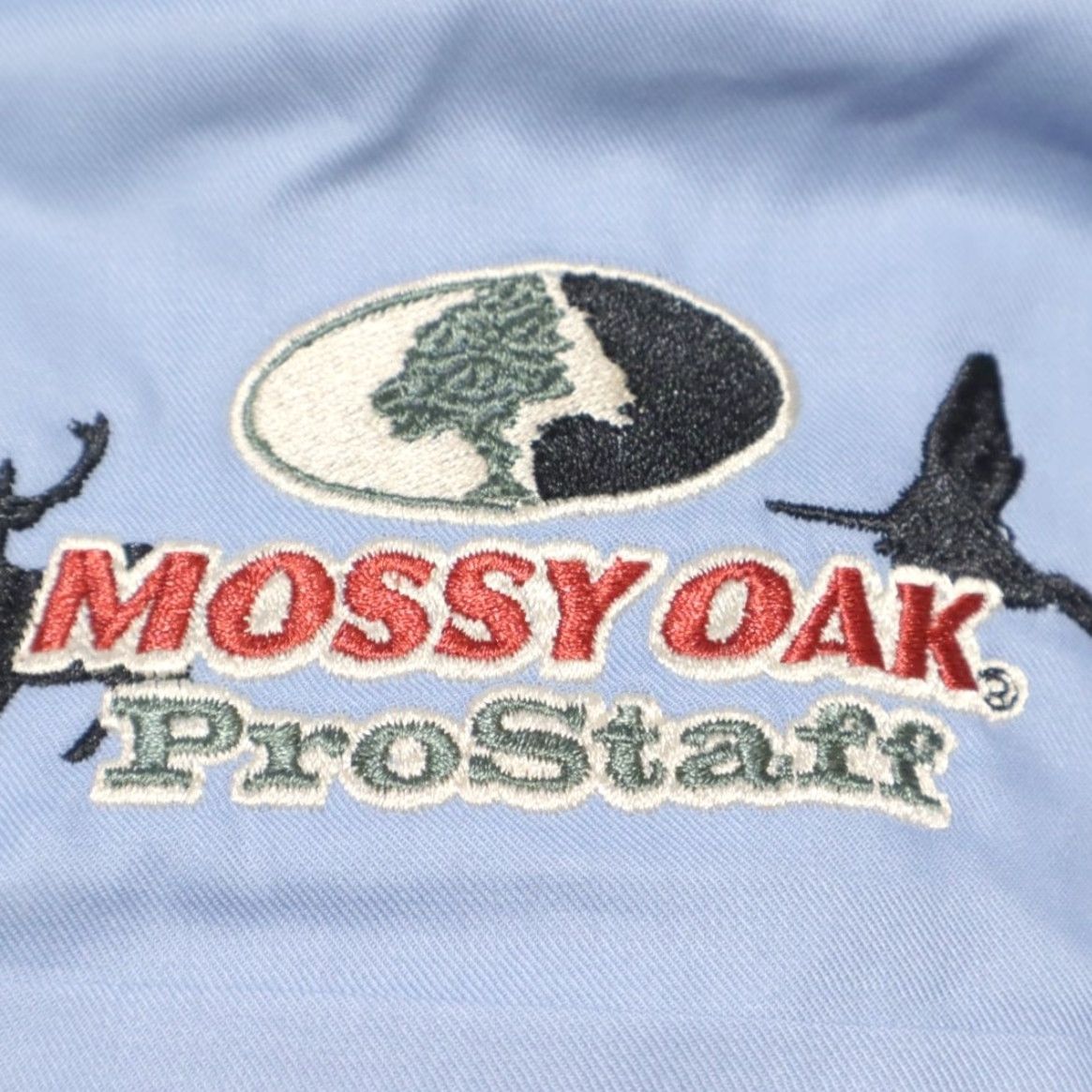 Cutter & Buck Cutter & Buck Mossy Oak ProStaff Button Down Shirt Blue Men's L Shirt Size US L / EU 52-54 / 3 - 5 Thumbnail