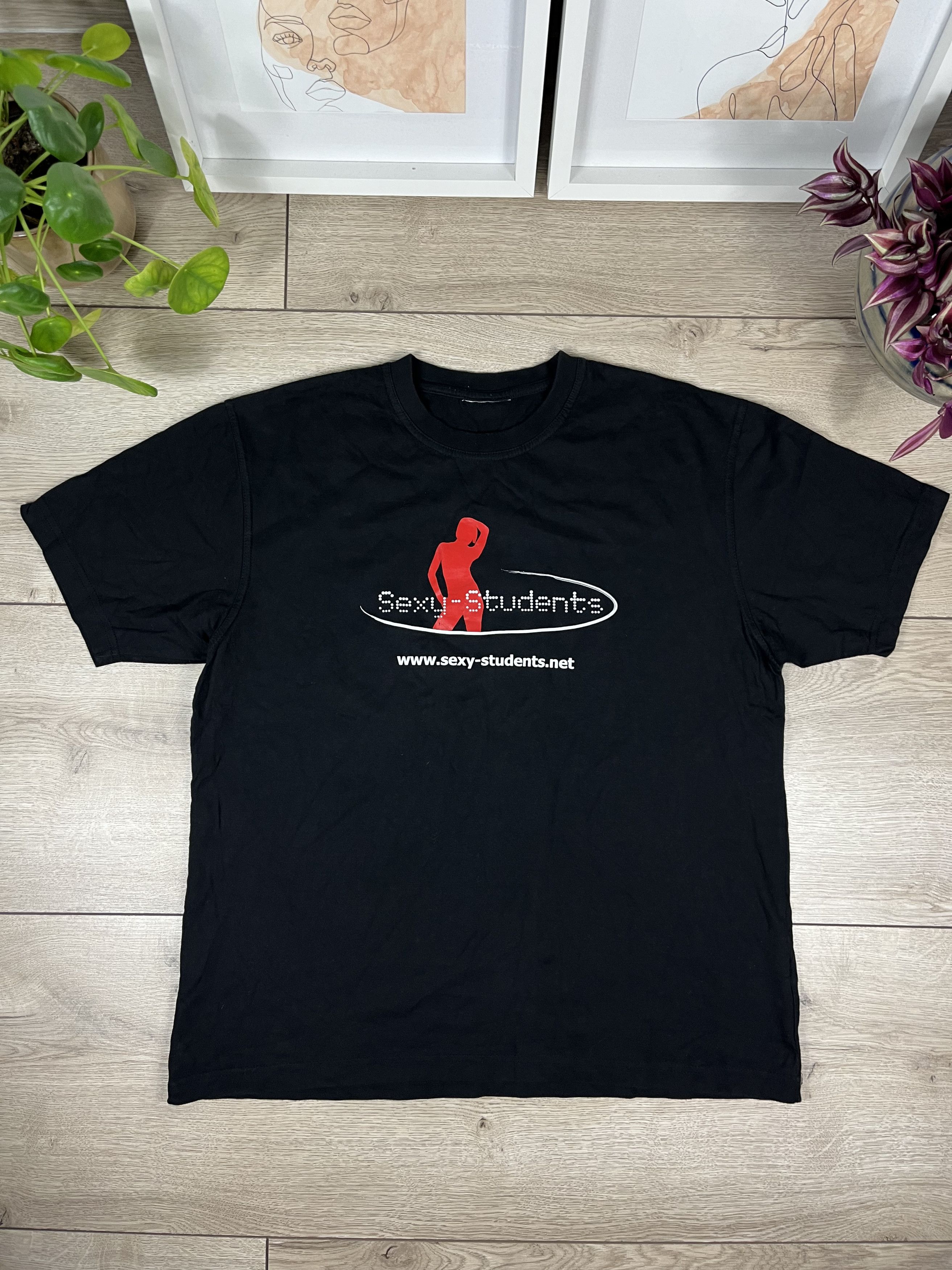 Vintage Vintage Y2K Sexy Students Website Funny Sarcastic Tshirt Size US L / EU 52-54 / 3 - 1 Thumbnail