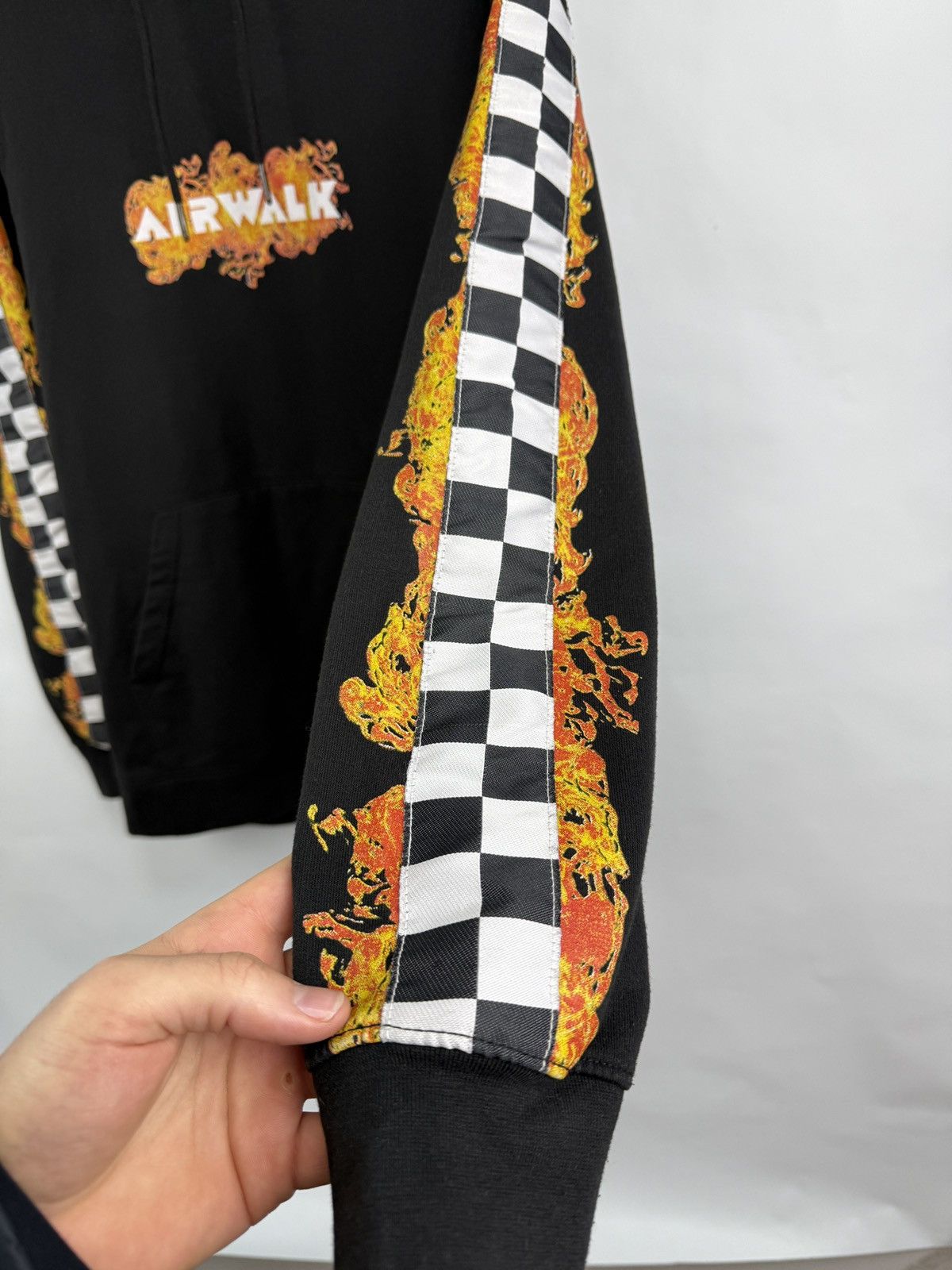 Airwalk 🇺🇸🔥 Vintage Y2K Airwalk Fire Skateboard Hoodie Rare Hype Size US M / EU 48-50 / 2 - 6 Thumbnail