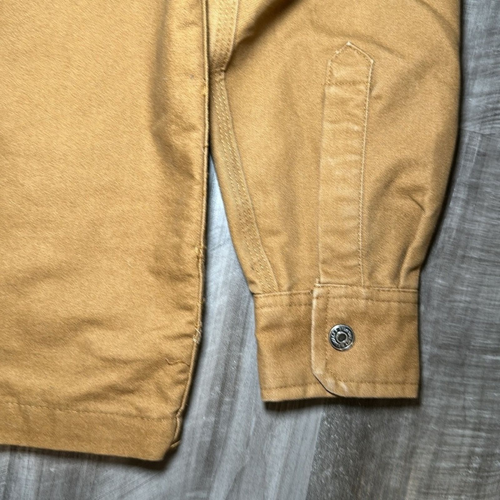 Wrangler Wrangler Workwear Heavy Long Sleeve Button Down - Small Size US S / EU 44-46 / 1 - 4 Thumbnail
