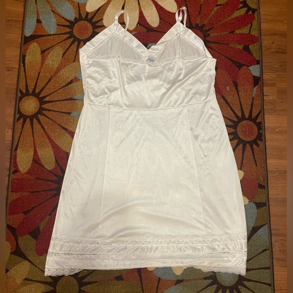Other Velrose Mexico white lingerie w/ adjustable straps size 46 Size ONE SIZE - 2 Thumbnail
