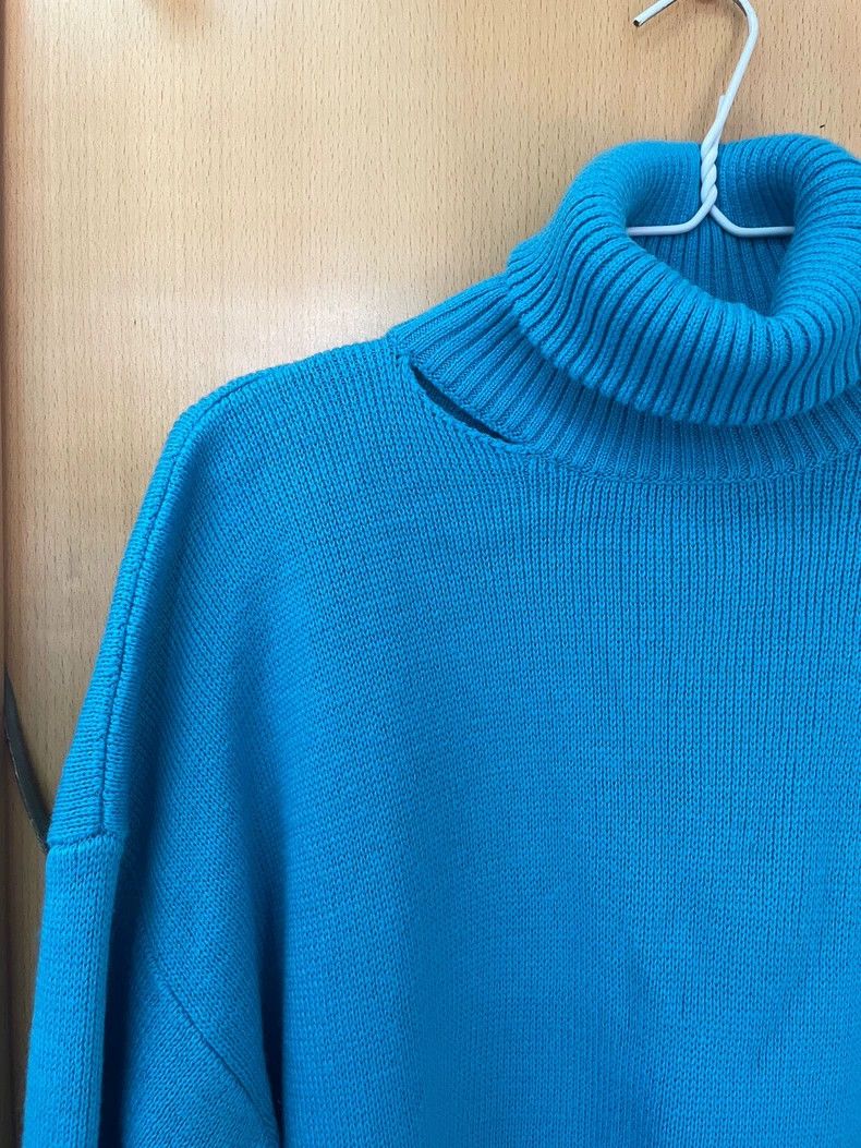 Balenciaga Balenciaga Large Slit Back sweater 2501-Nextarrow Size US XS / EU 42 / 0 - 1 Thumbnail