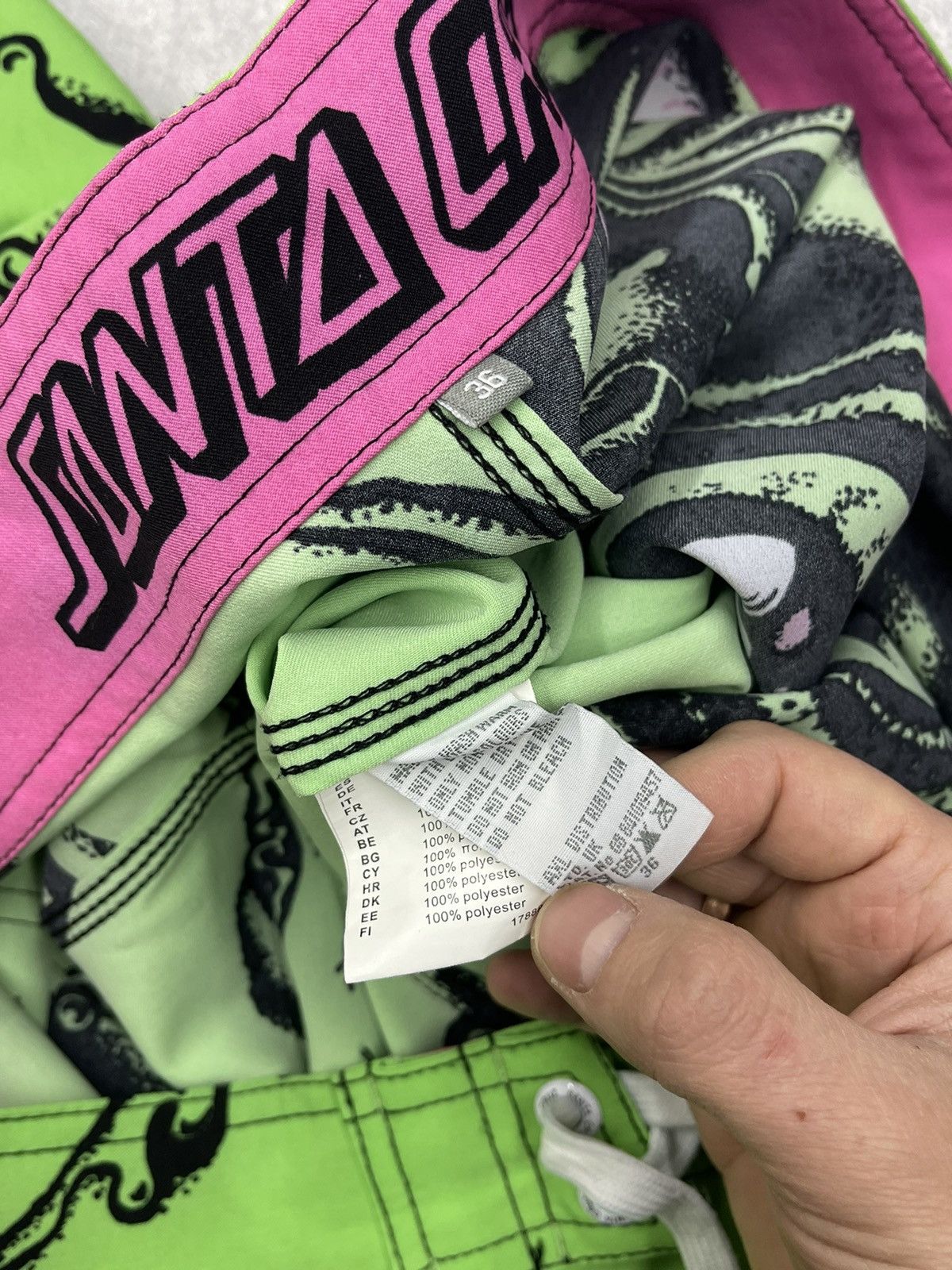 Santa Cruz Skateboards Vintage Santa Cruz Skateboarding Shorts Full Print Big Logo Size US 36 / EU 52 - 10 Thumbnail