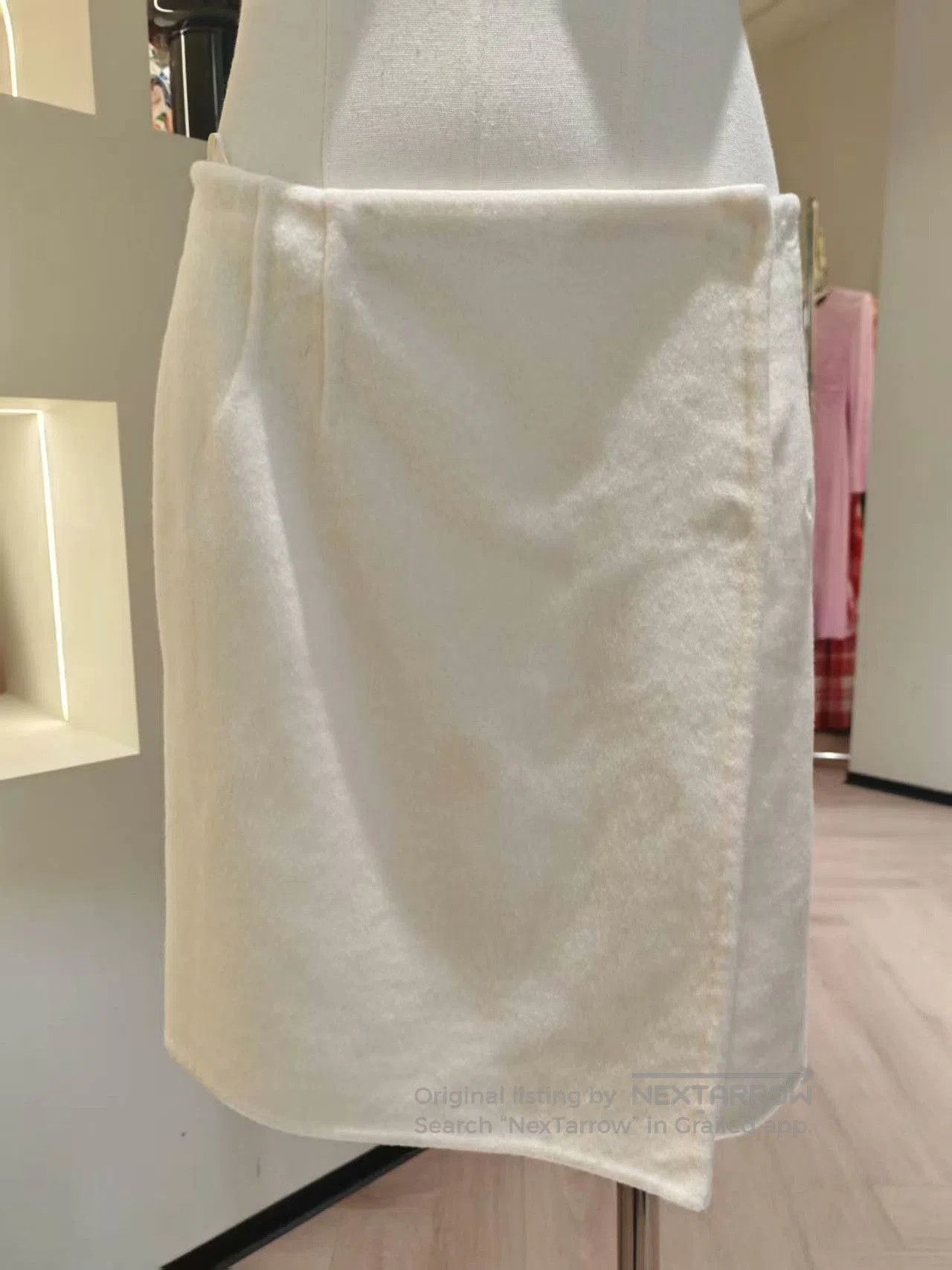 Ermanno Scervino Ermanno Scervino Women's Wool Skirt. Size 39" - 1 Thumbnail