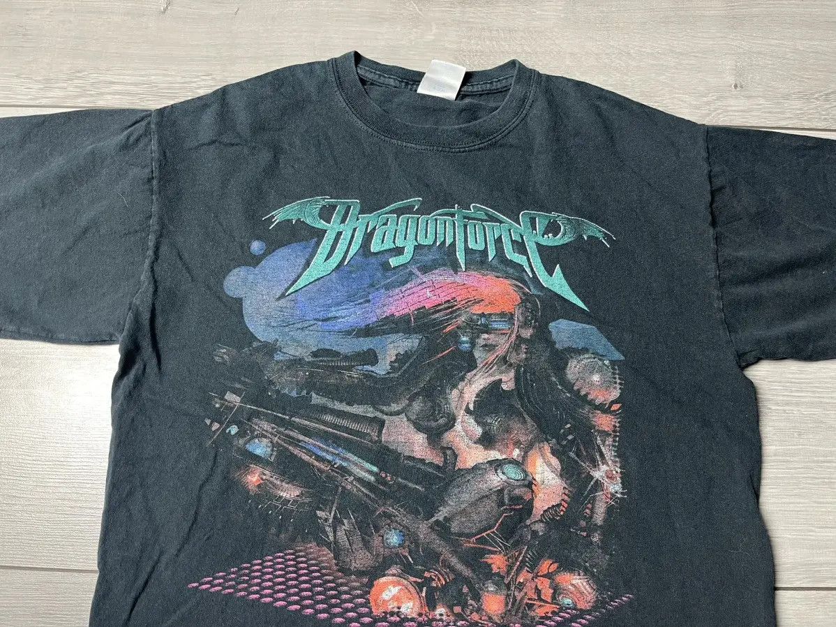 Band Tees Vintage Dragonforce Tshirt 2000s rock band size Medium Size US M / EU 48-50 / 2 - 3 Thumbnail