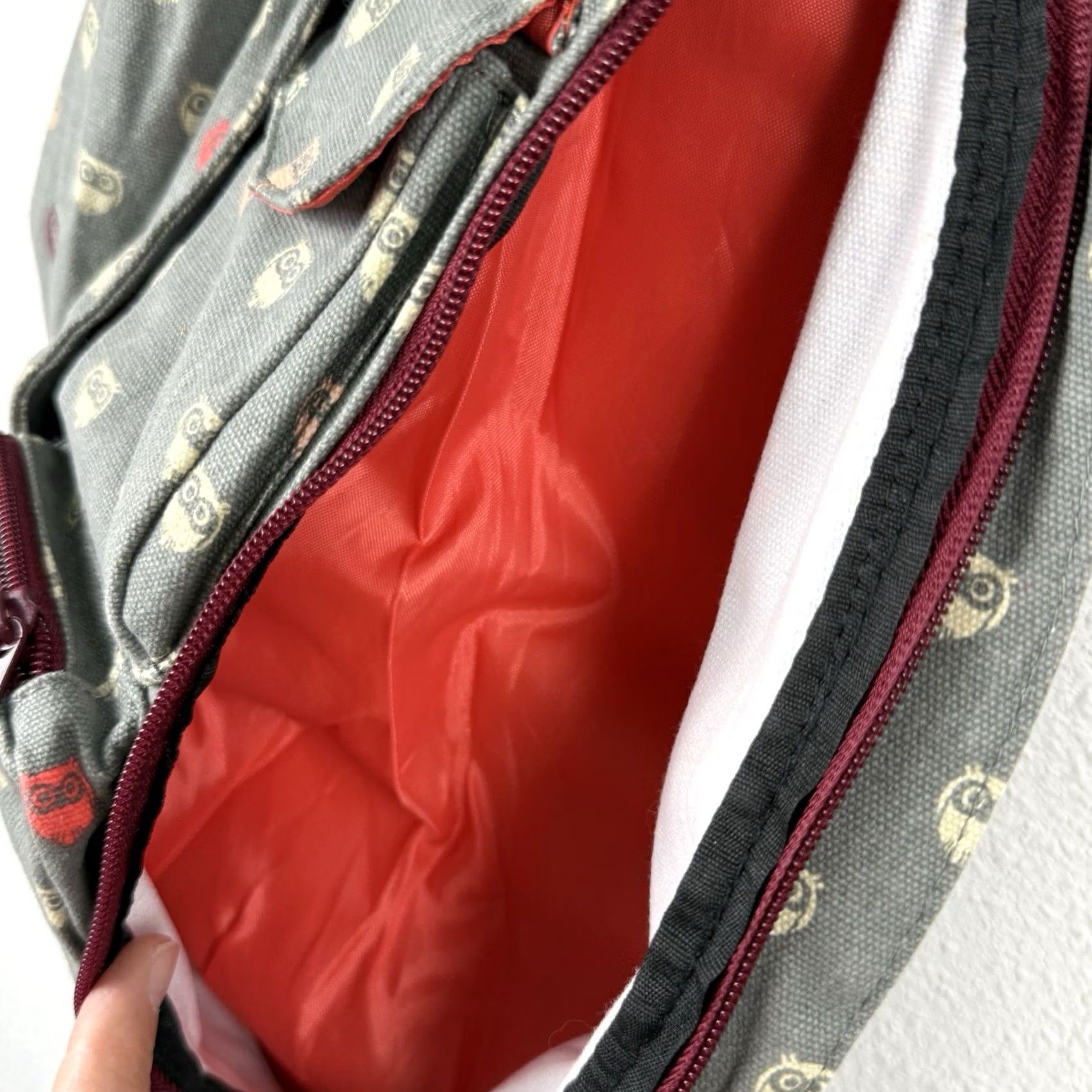 KAVU KAVU Rope Sling Bag Crossbody Gray Owls Nature Hiking Adjustable Shirt? Size ONE SIZE - 5 Thumbnail