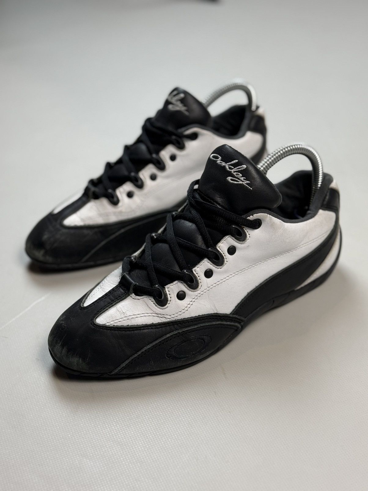 Oakley Archive 00s Oakley Leather Low Top Racing Sneakers Shoes Size US 8.5 / IT 38.5 - 14 Thumbnail