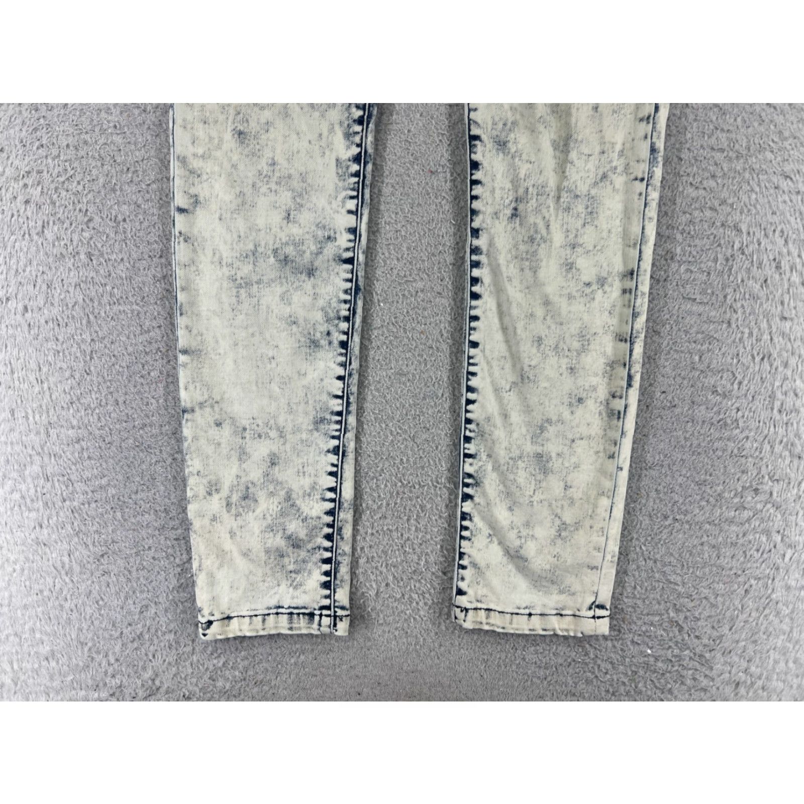 Calvin Klein Calvin Klein Jeans Women Blue Denim Ultimate Skinny Acid Wash 29 Inseam 30 Zip 5-Pocket Design Regular Stretch Size 29" - 2 Thumbnail