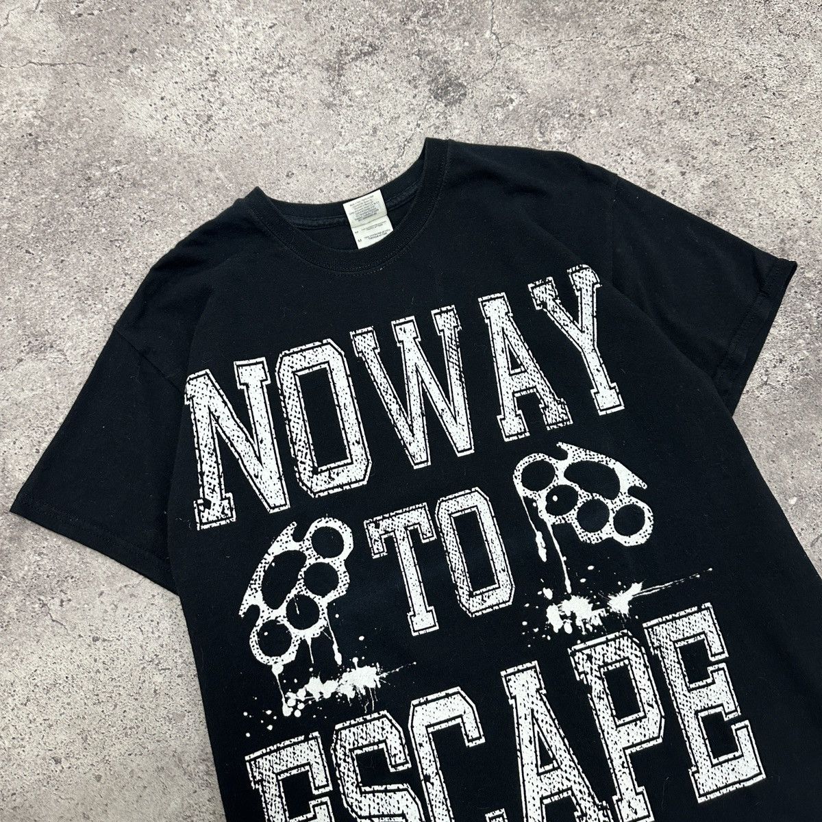Band Tees Vintage 00s No Way To Escape EP tee hardcore Metal core punk Size US XL / EU 56 / 4 - 5 Thumbnail