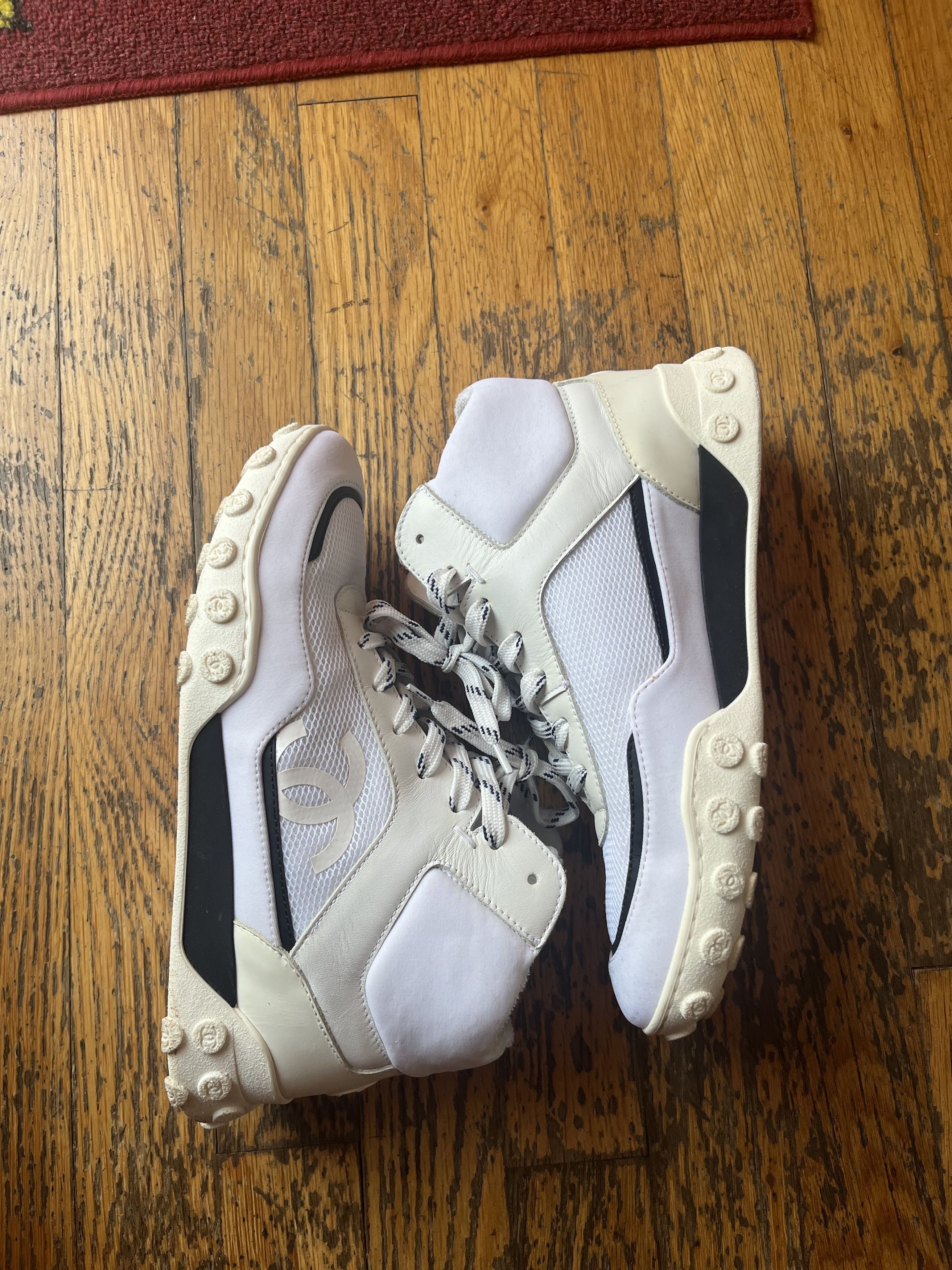 Chanel Chanel High Top B&W Sneakers Size US 6 / IT 36 - 12 Thumbnail