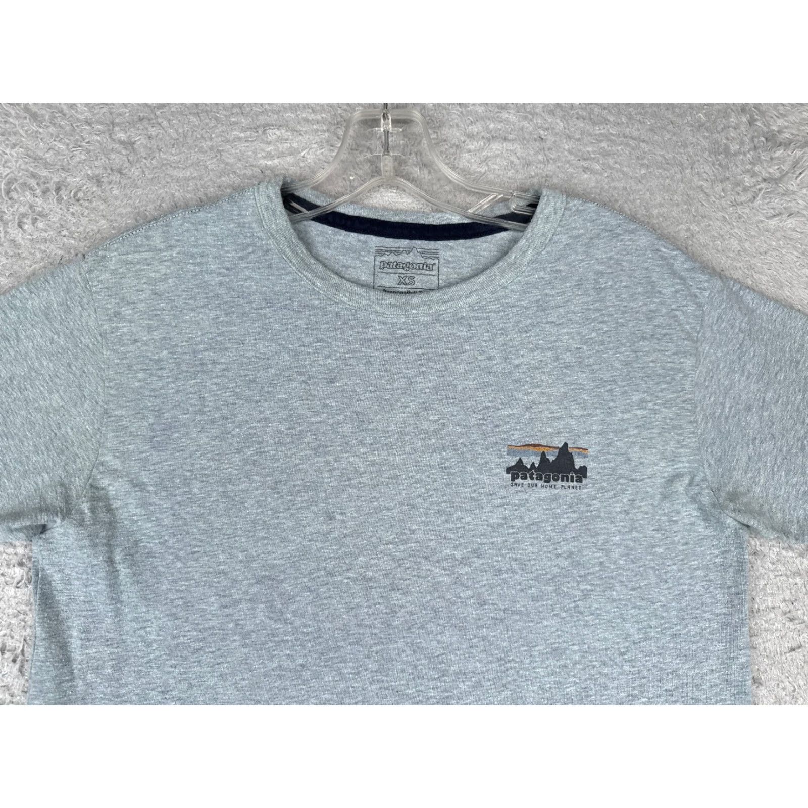 Patagonia Patagonia Shirt XS Women Blue Short Sleeve Crew Neck ’73 Skyline CROP USA Logo Size XS / US 0-2 / IT 36-38 - 4 Thumbnail