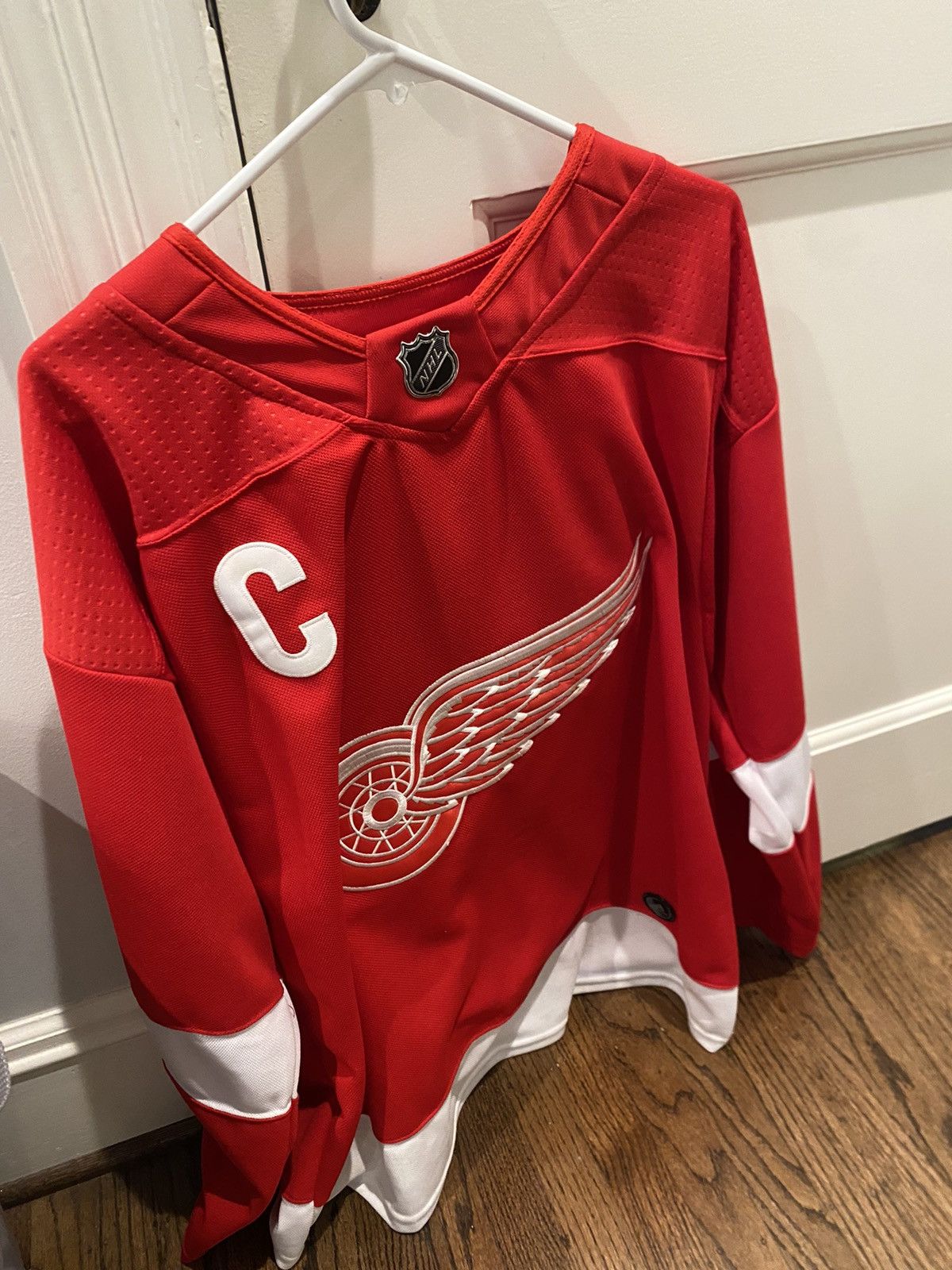 NHL Detroit Red Wings Jersey Size US XL / EU 56 / 4 - 4 Thumbnail