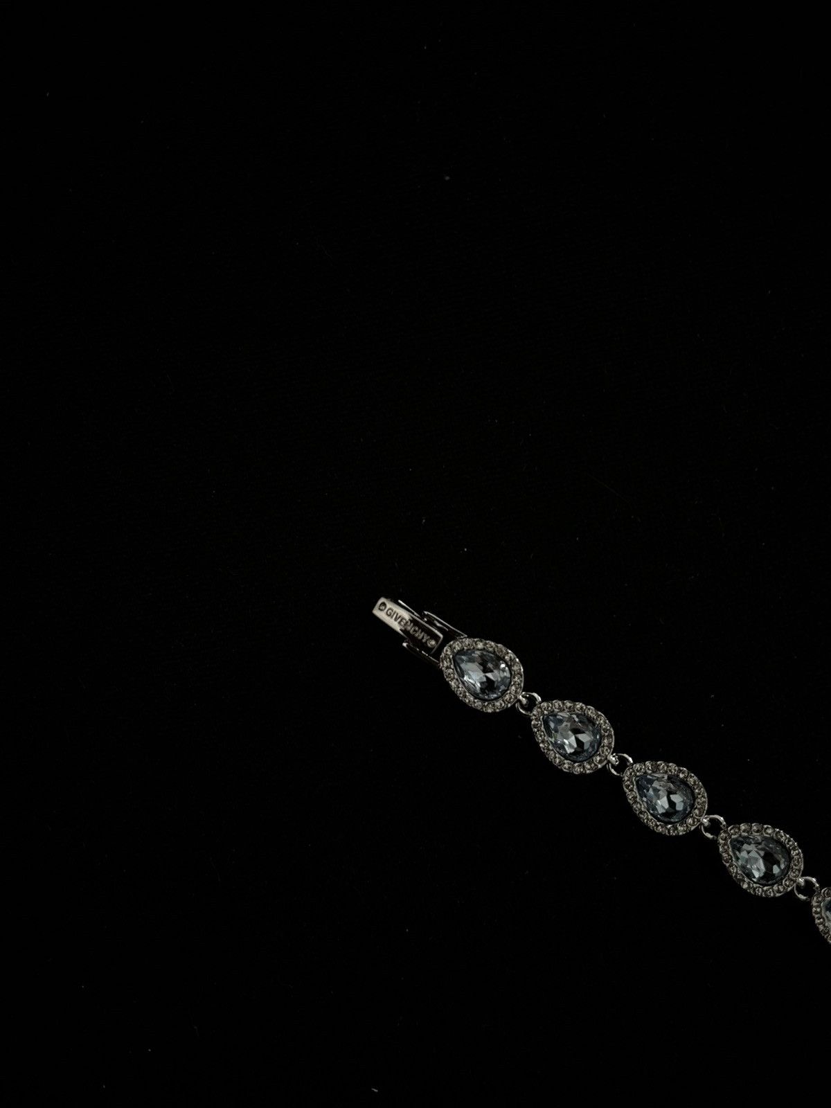 Givenchy Givenchy Crystal Flex Bracelet *OG RARE* Size ONE SIZE - 5 Thumbnail
