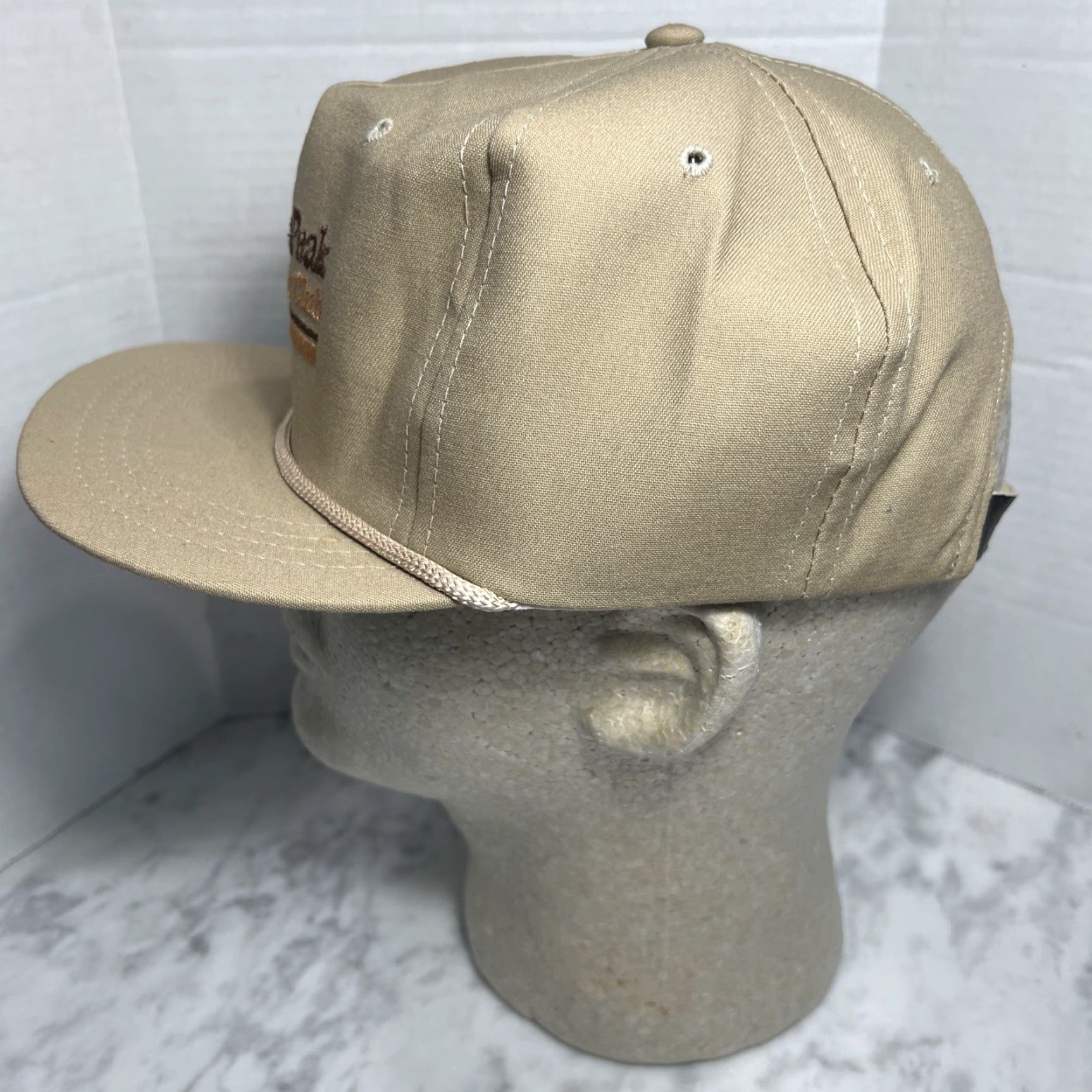 Vintage VINTAGE Pinnacle Peaks Country Club Hat Scottsdale Arizona Adjustable Rope Strapback Tan Trucker Cap Mens/Unisex Size ONE SIZE - 5 Thumbnail