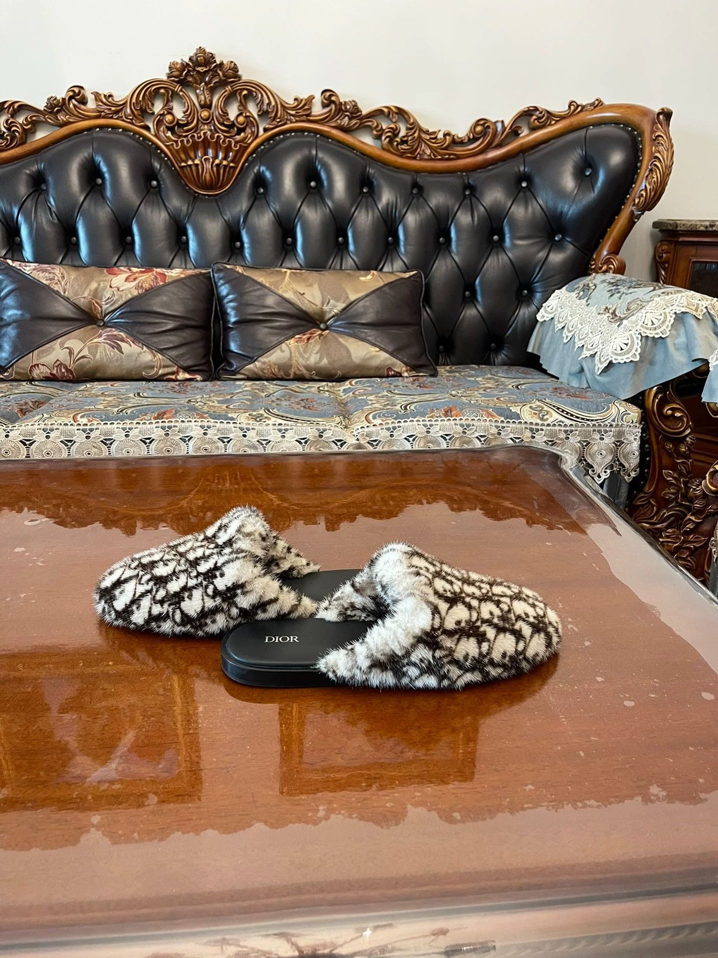 Dior Dior Mink Fur Full Logo Shoes Size 42 Worn Once Size US 9 / EU 42 - 4 Thumbnail