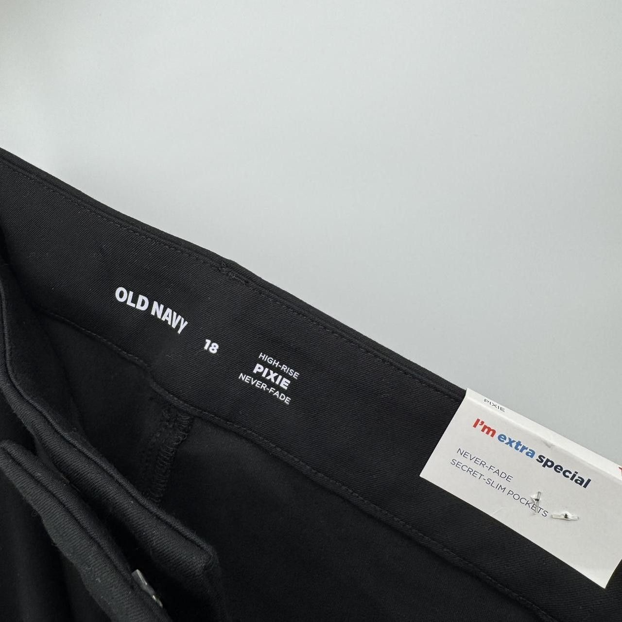 Old Navy Old Navy Women’s High-Rise Pixie Pants Black Size 18 NWT Size 40" / US 18 - 3 Thumbnail