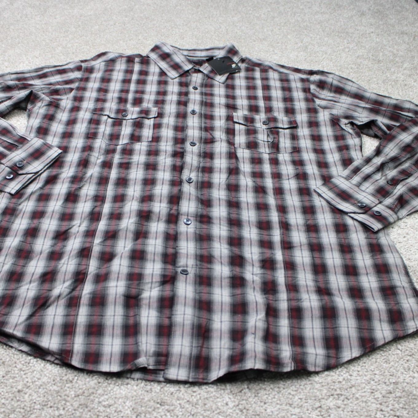 Vintage JF J. Ferrar Shirt Mens XL 17-17 1/2 Red/Gray Plaid Modern Fit Cotton L/S NWT Button-Up Shirt Mens XL Red Gray Plaid Size US XL / EU 56 / 4 - 3 Thumbnail