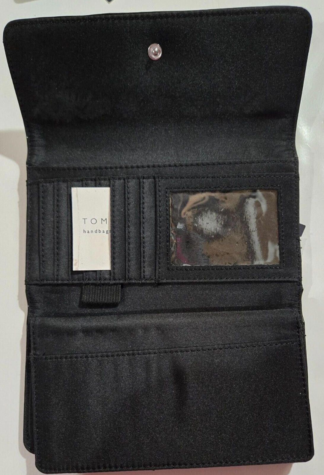 Tommy Hilfiger Tommy Hilfiger Signature TH Trifold Wallet Black NWT Size ONE SIZE - 2 Thumbnail